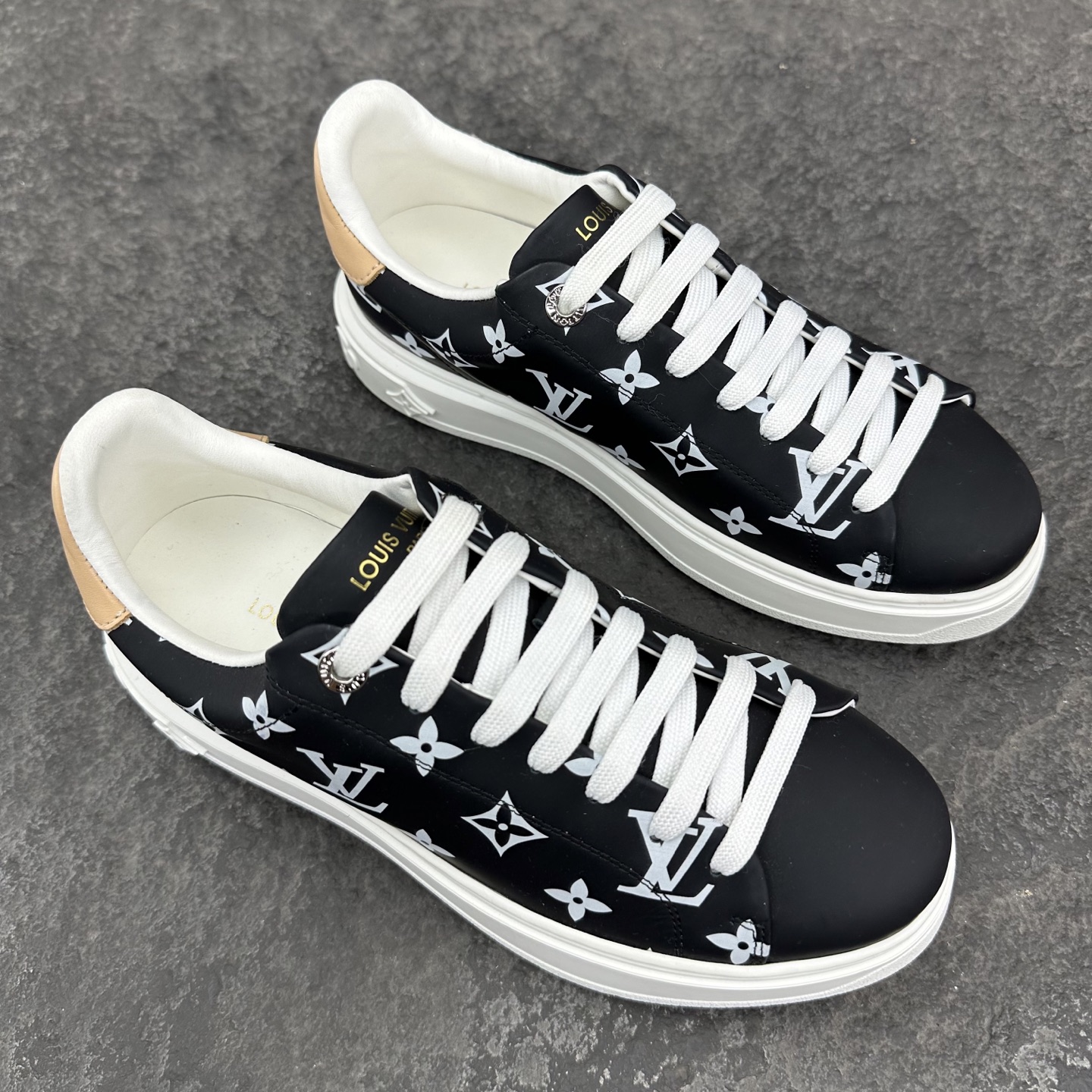 Louis Vuitton Time Out Sneaker Size 36-46