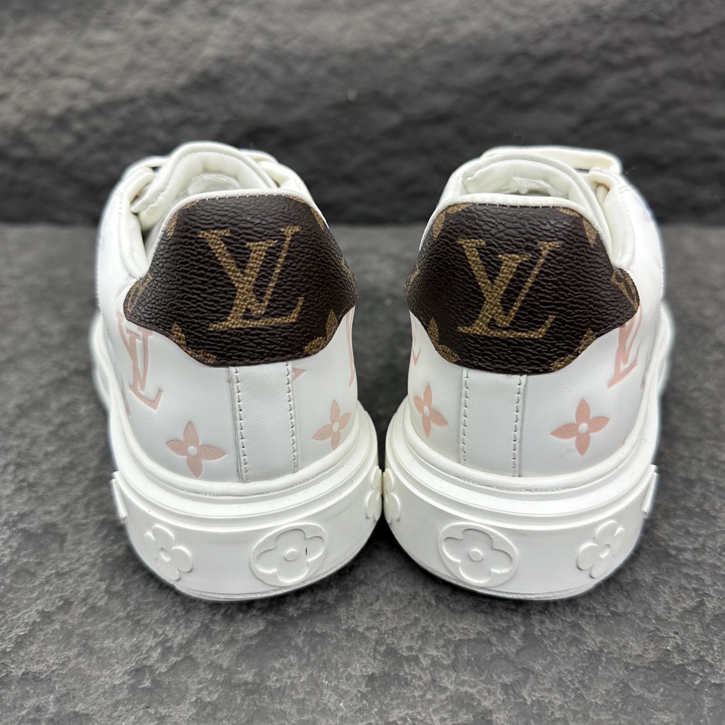 Louis Vuitton Time Out Sneaker Size 36-46