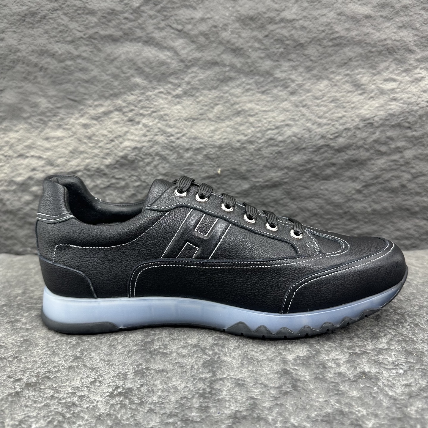 Hermes 25ss Trail Sneaker Size 39-46