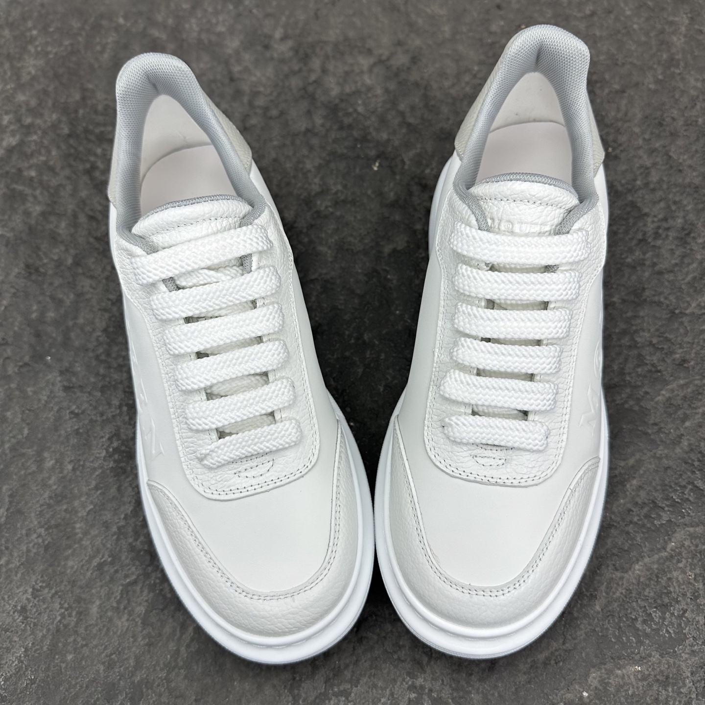 Alexander McQueen 25ss Sneaker Size 36-46