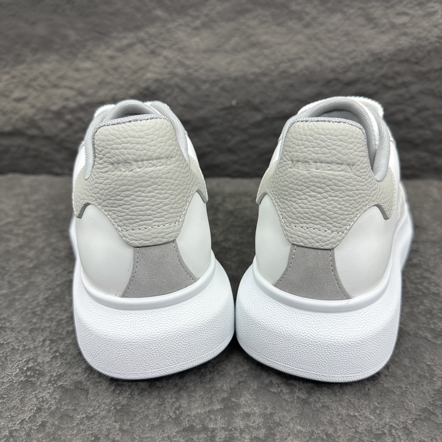Alexander McQueen 25ss Sneaker Size 36-46