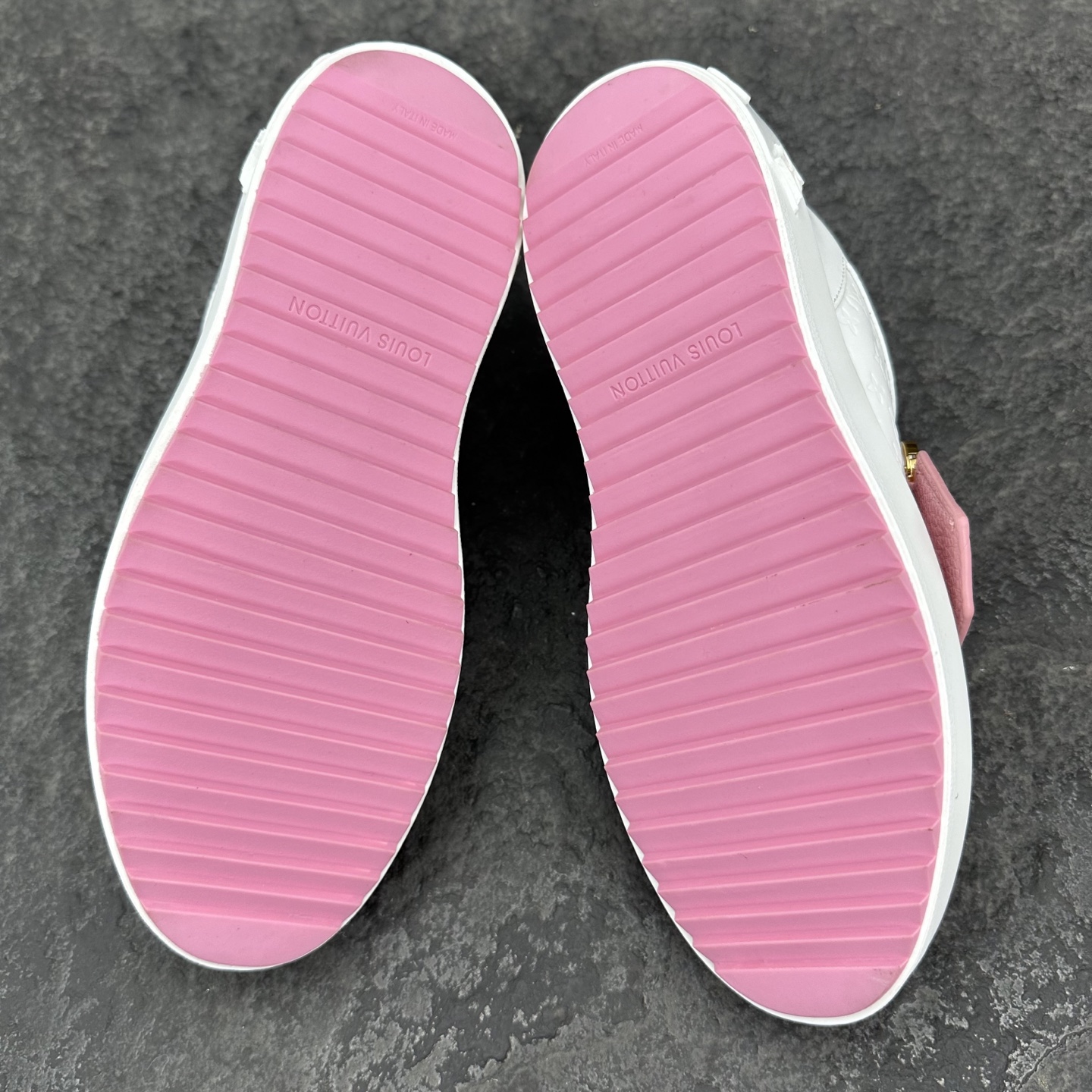 Louis Vuitton Time Out Sneaker Size 36-46