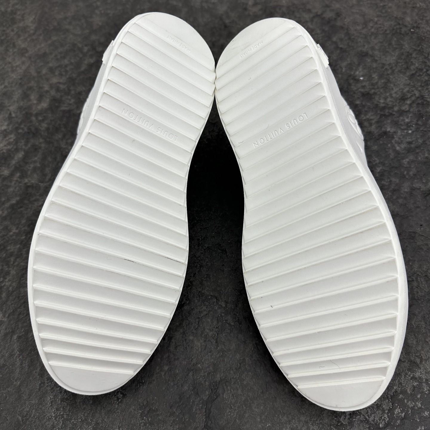 Louis Vuitton Time Out Sneaker Size 36-46