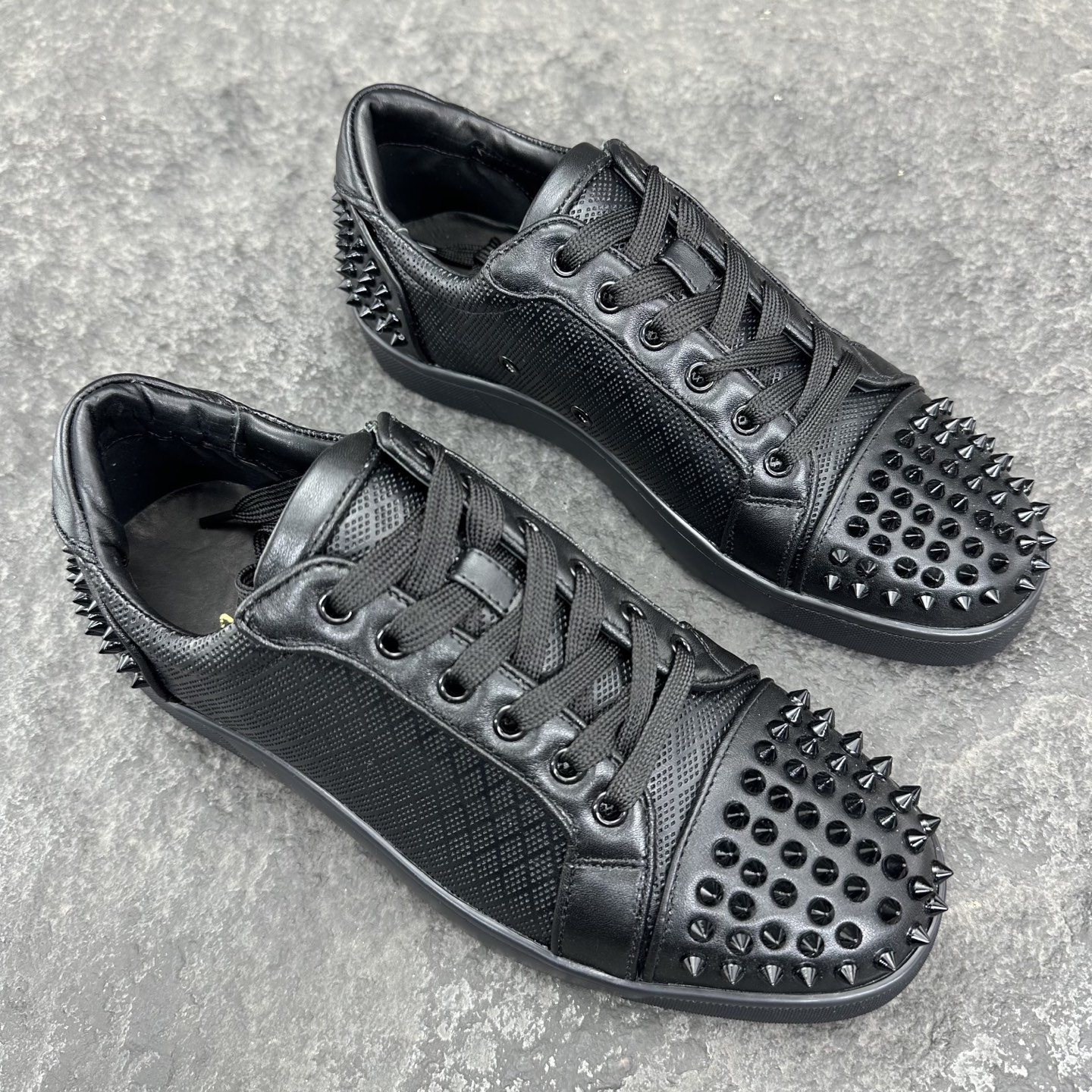 Christian Louboutin Sneaker Size 36-46