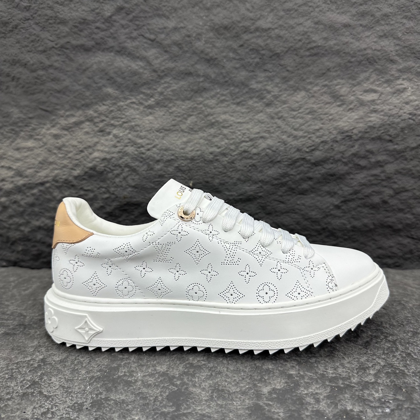 Louis Vuitton Time Out Sneaker Size 36-46