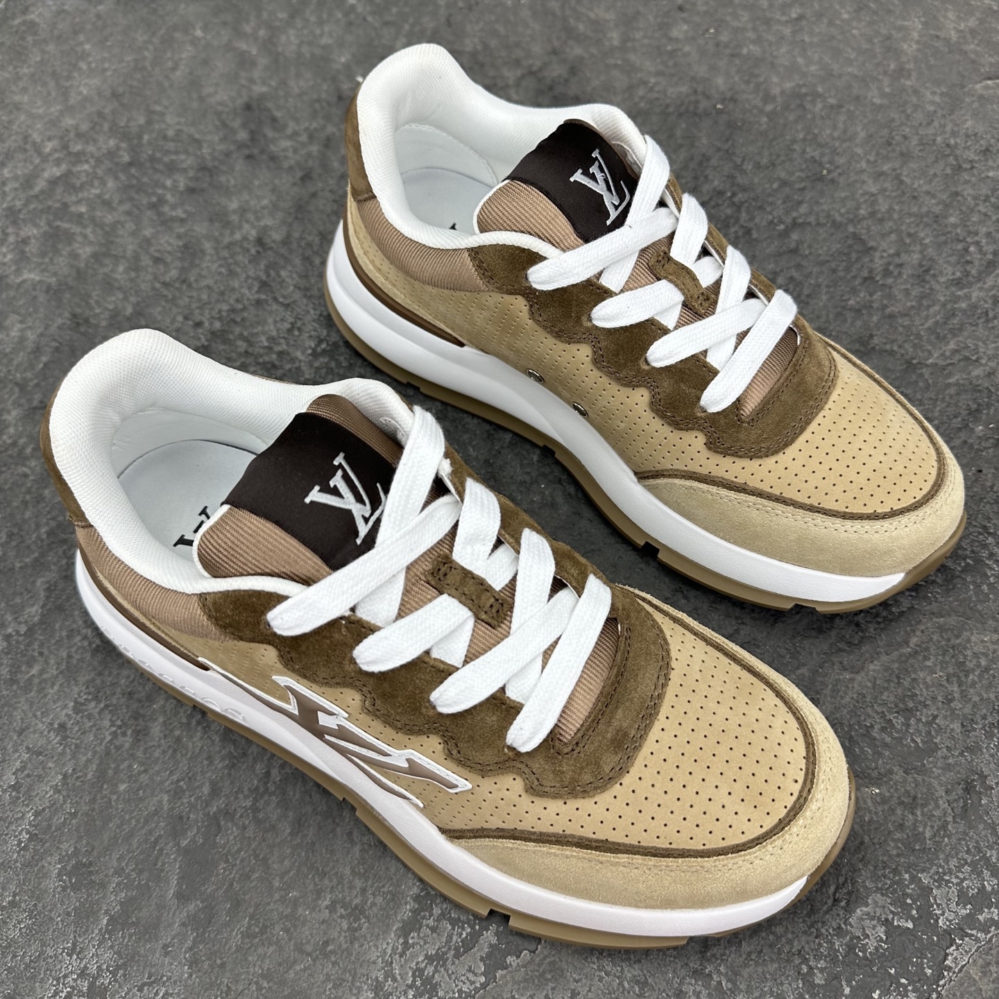 Louis Vuitton LV 1AIOIZ LV CLASSIC Sneaker Size 36-46