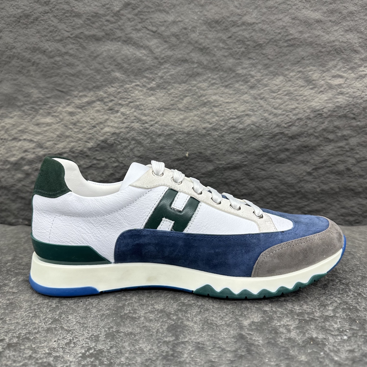 Hermes 25ss Trail Sneaker Size 39-46