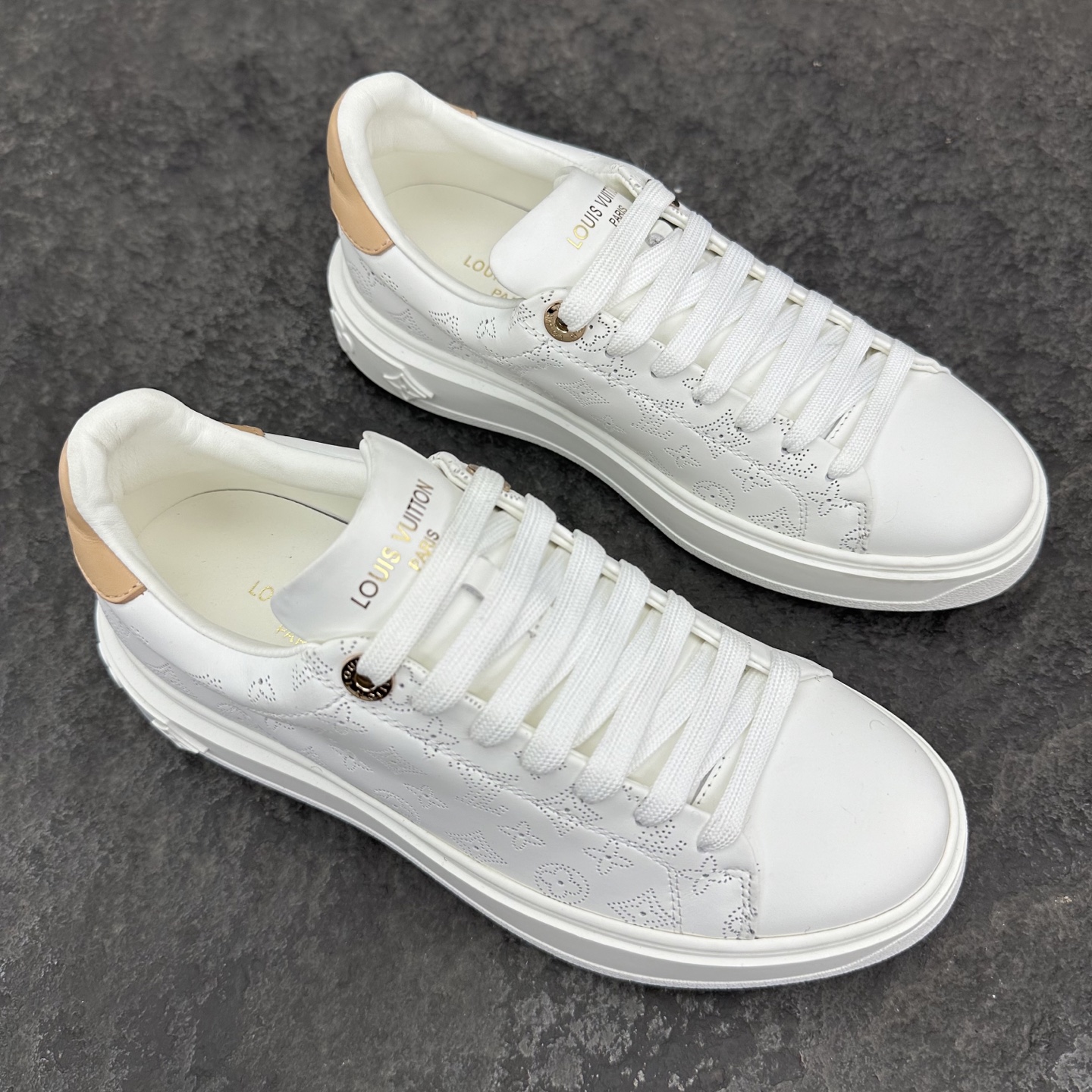 Louis Vuitton Time Out Sneaker Size 36-46