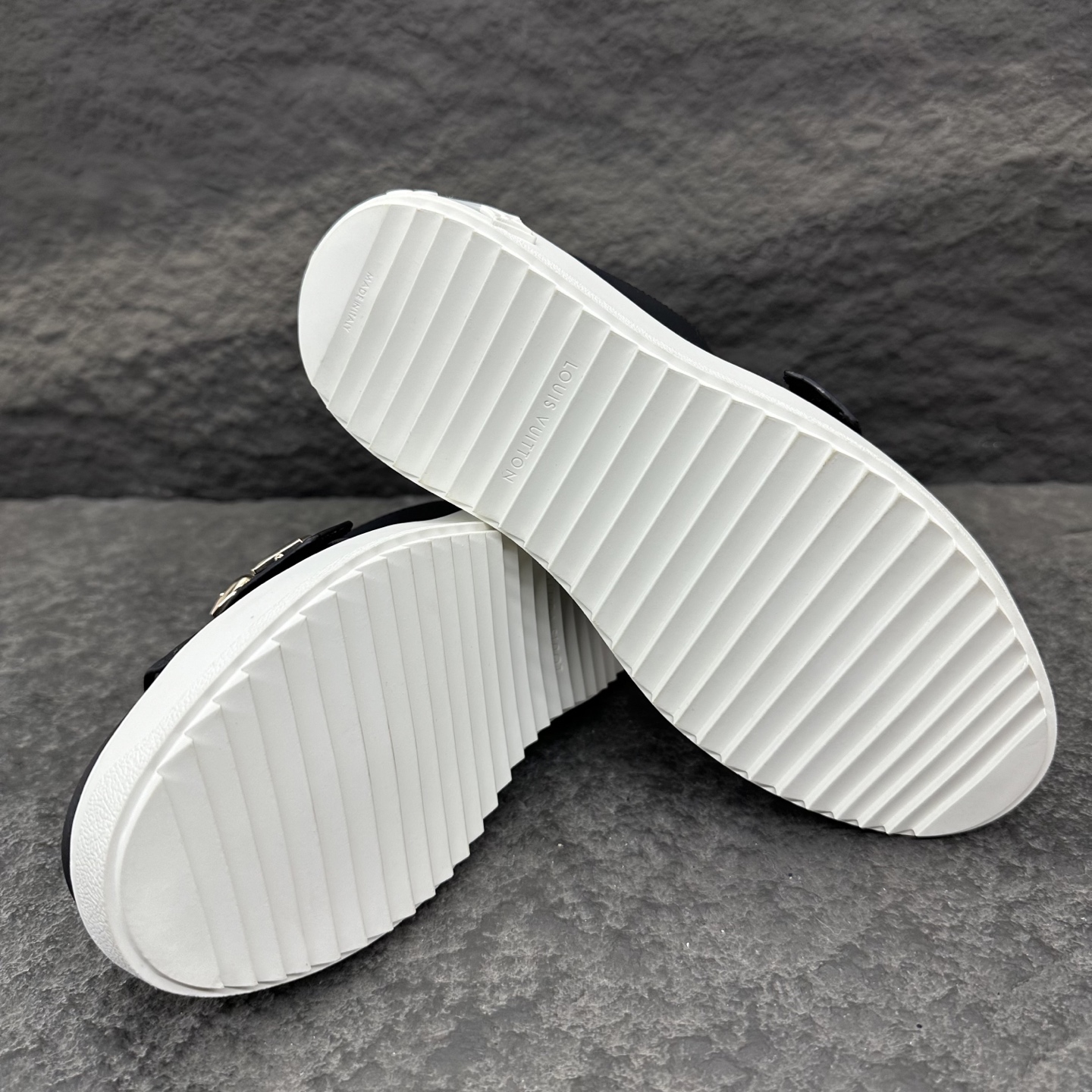 Louis Vuitton Time Out Sneaker Size 36-46