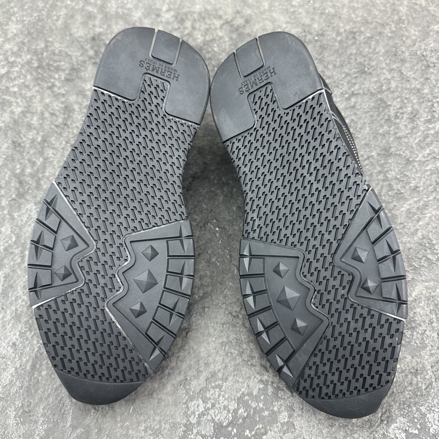 Hermes 25ss Trail Sneaker Size 39-46