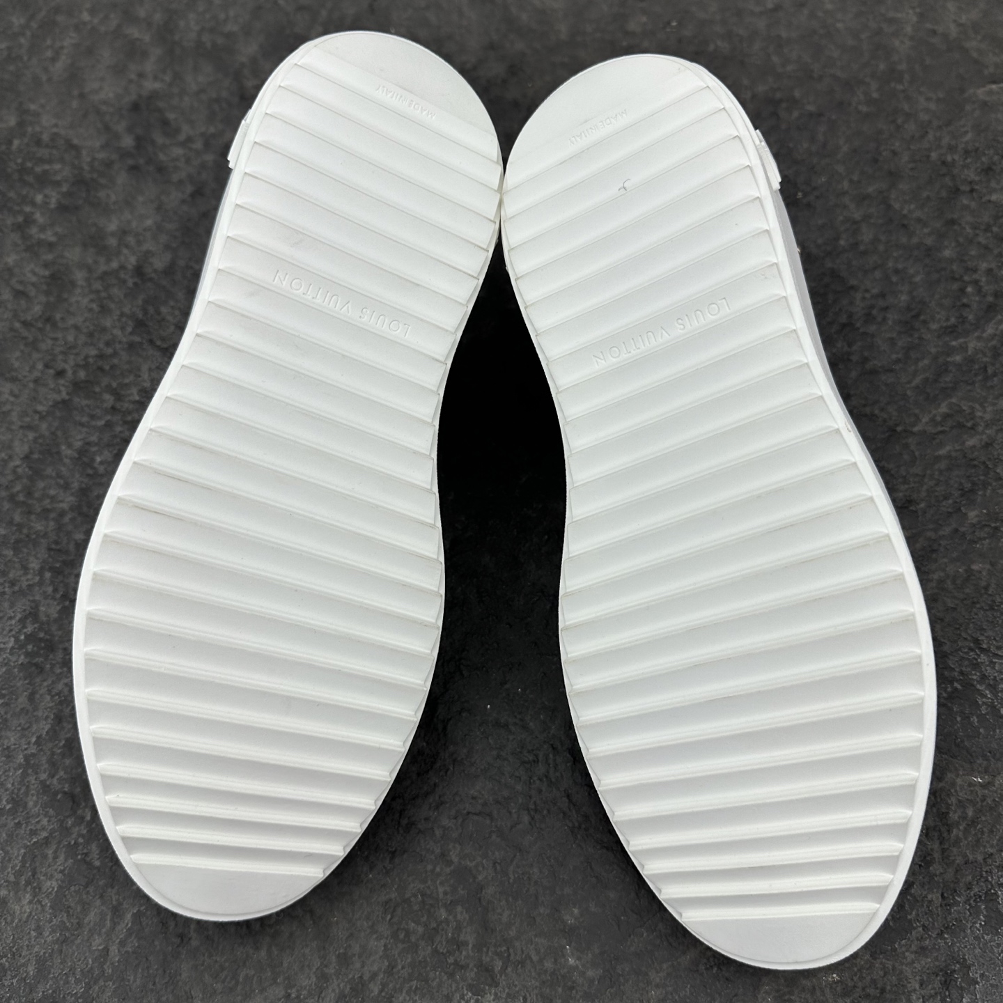 Louis Vuitton Time Out Sneaker Size 36-46