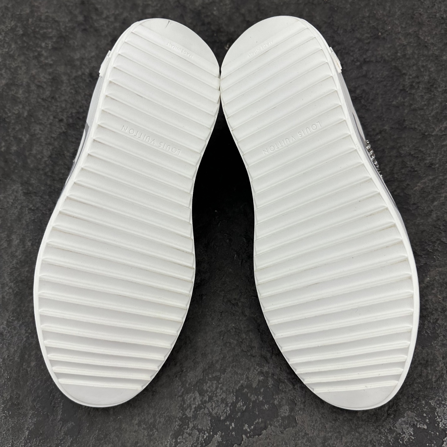 Louis Vuitton Time Out Sneaker Size 36-46