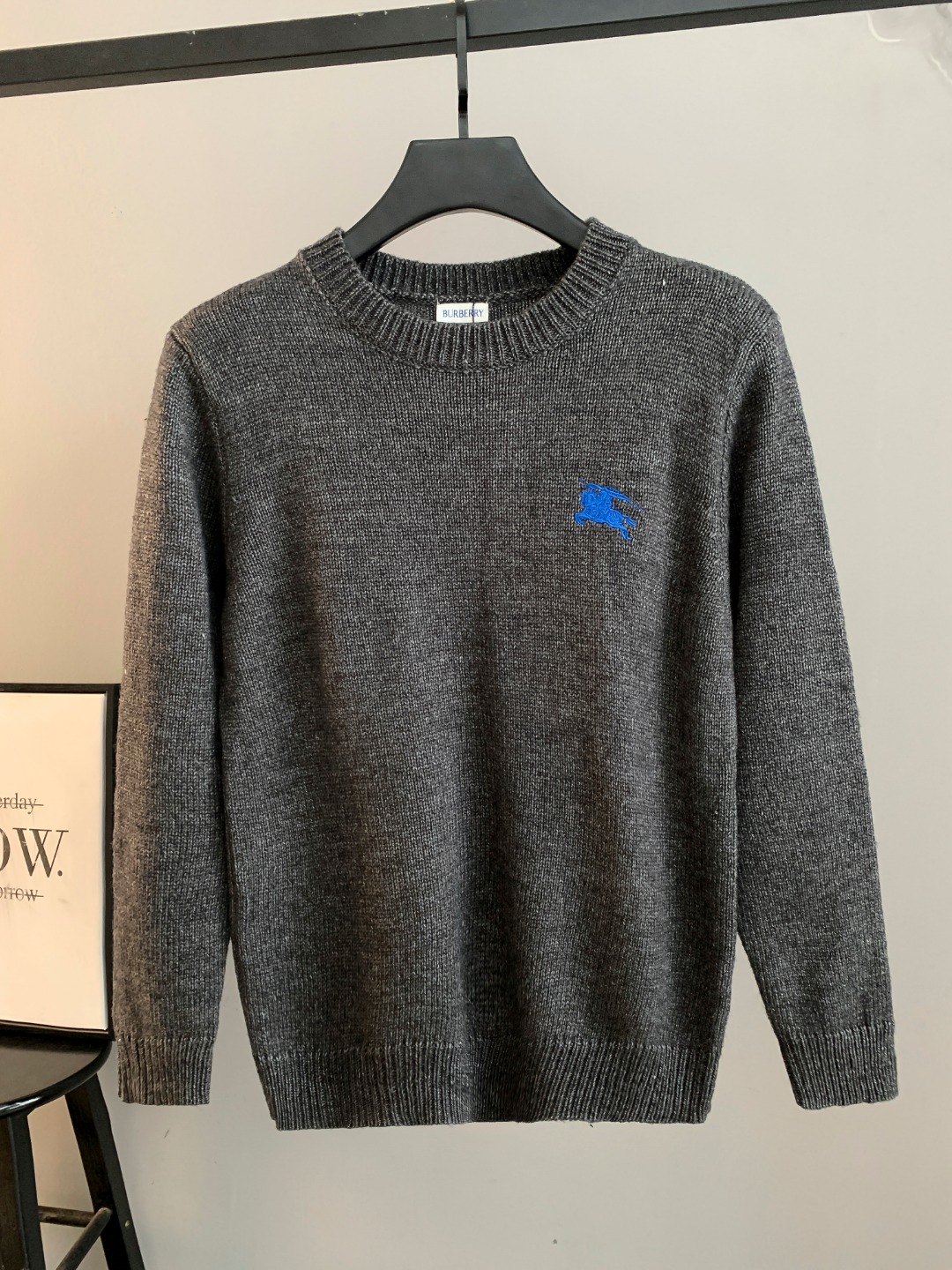 Burberry Unisex Sweatshirt Size S-XXL