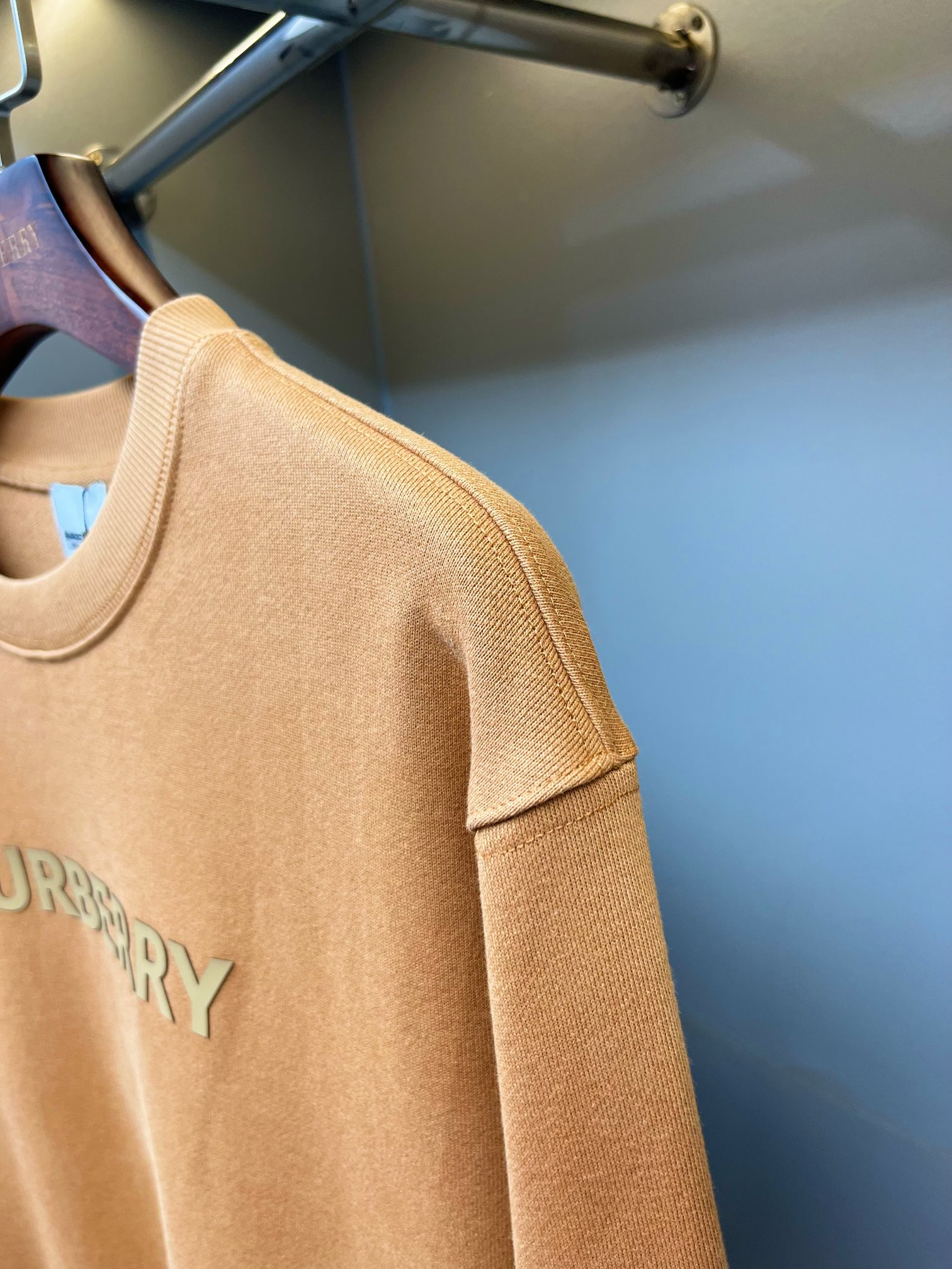 Burberry Unisex Sweatshirt Size S-XXL