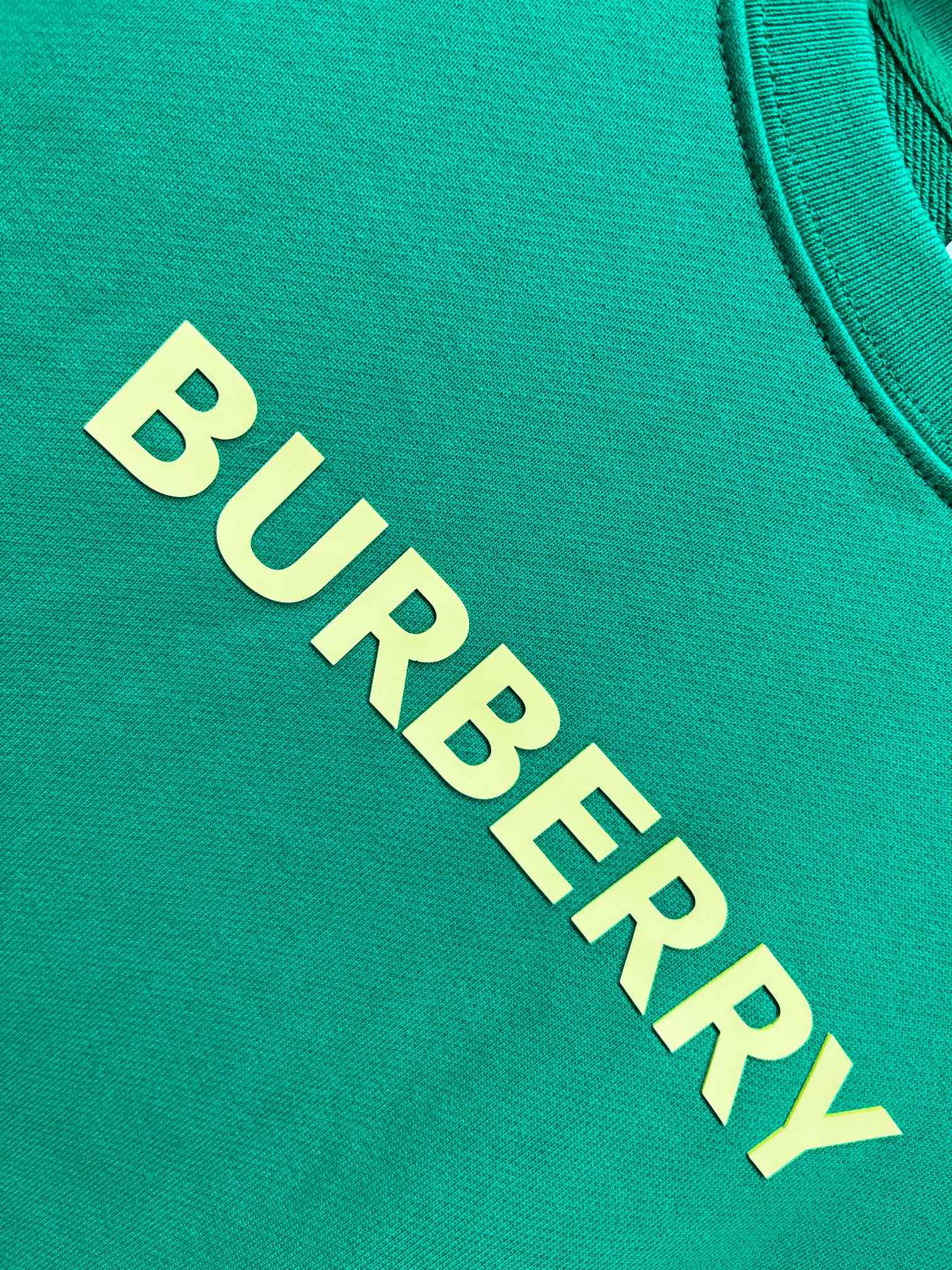 Burberry Unisex Sweatshirt Size S-XXL