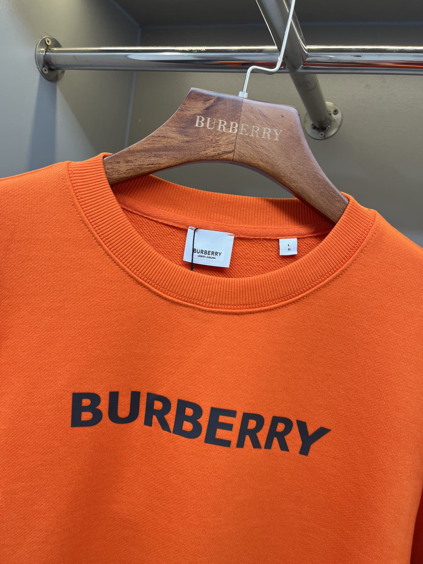 Burberry Unisex Sweatshirt Size S-XXL