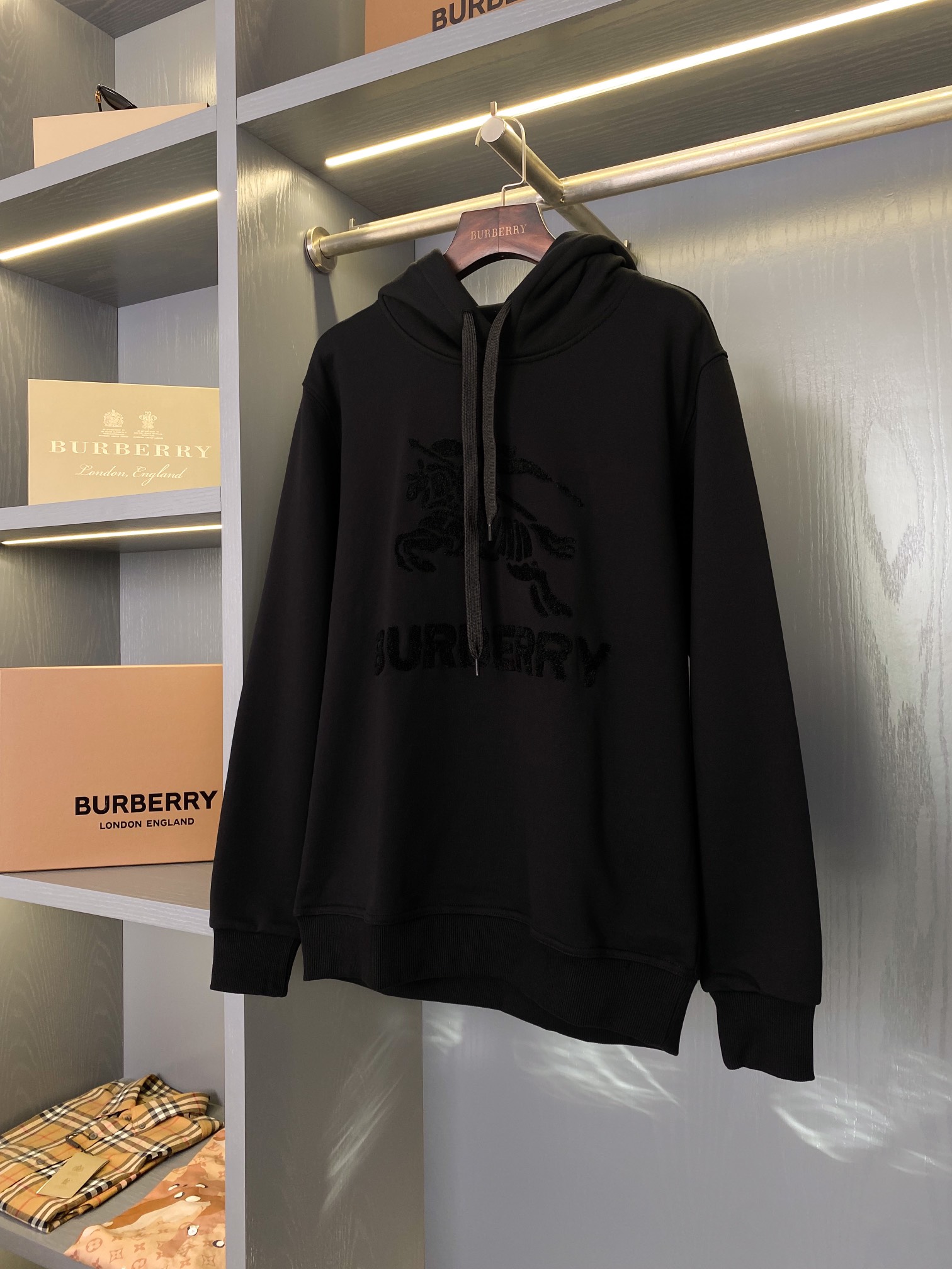 Burberry Unisex Sweatshirt Size S-XXL
