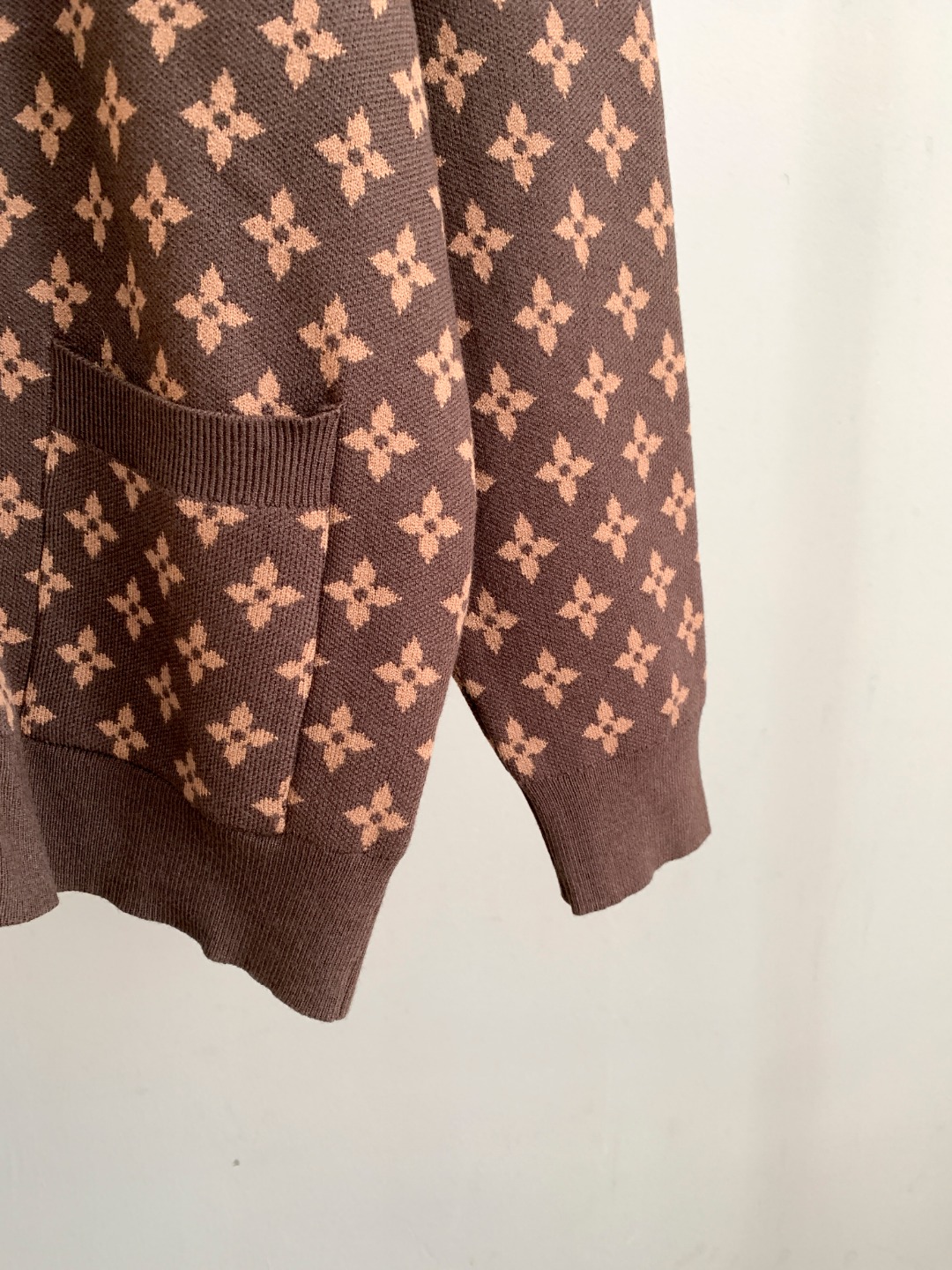 Louis Vuitton Unisex Sweatshirt Size S-XXL