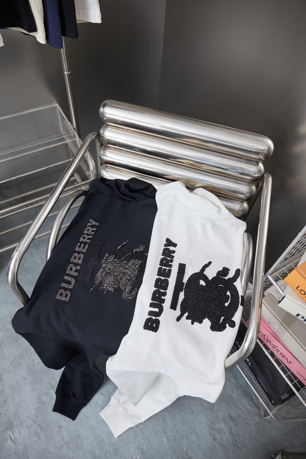 Burberry Unisex Sweatshirt Size S-XL