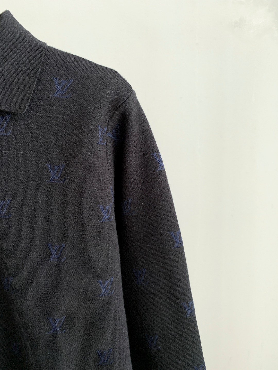 Louis Vuitton Unisex Sweatshirt Size S-XXL
