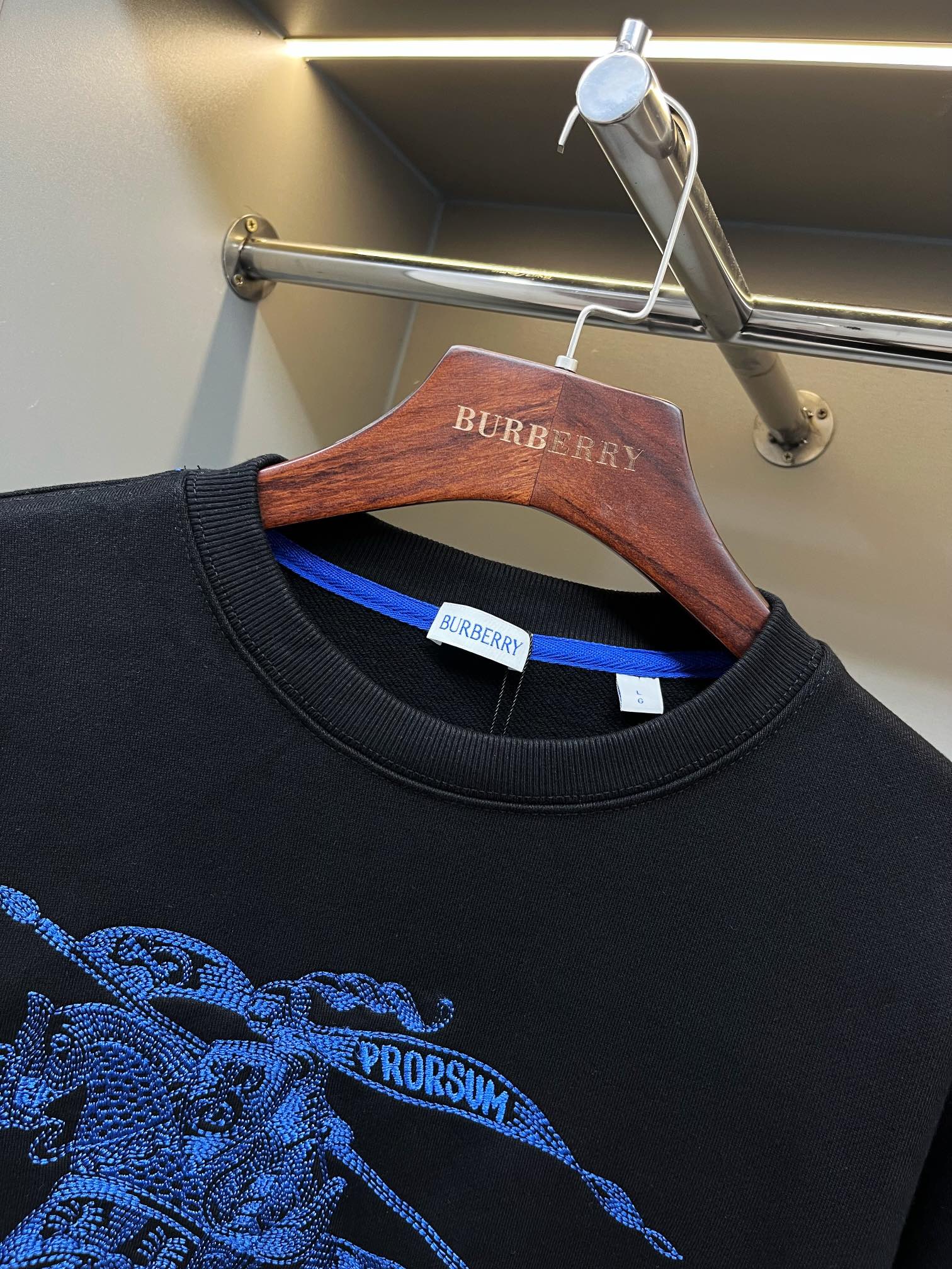 Burberry Unisex Sweatshirt Size S-XXL