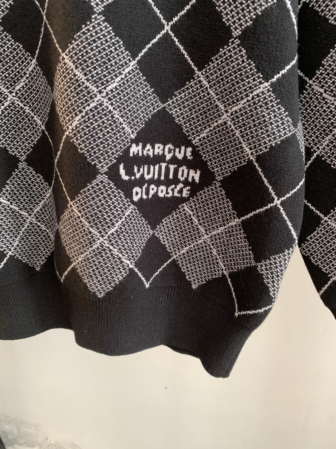 Louis Vuitton Unisex Sweatshirt Size S-XXL