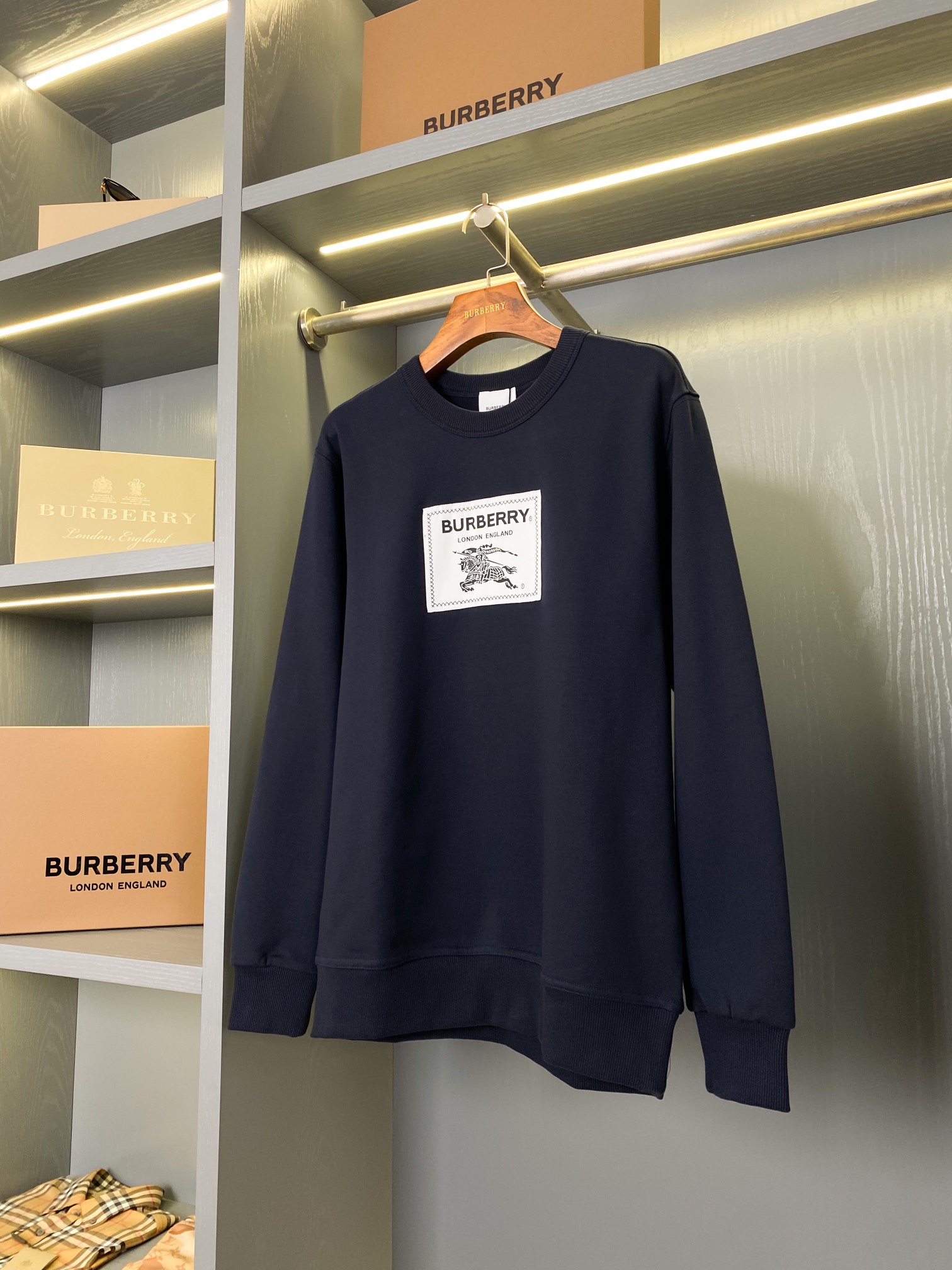 Burberry Unisex Sweatshirt Size S-XXL