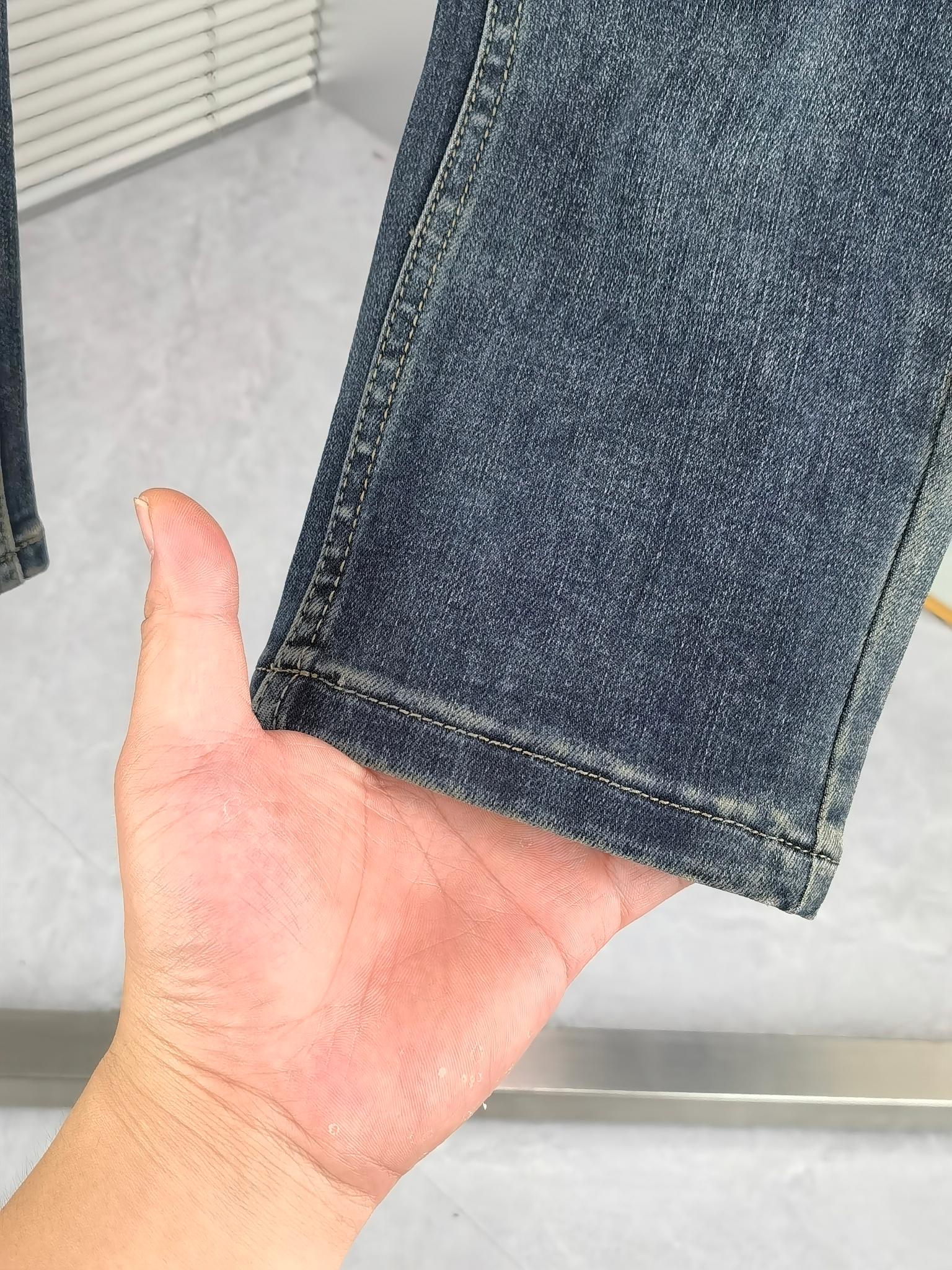 Burberry Jeans Men Size 29-42