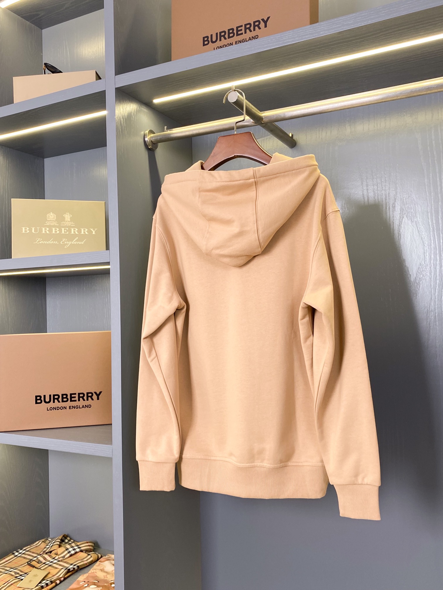 Burberry Unisex Sweatshirt Size S-XXL