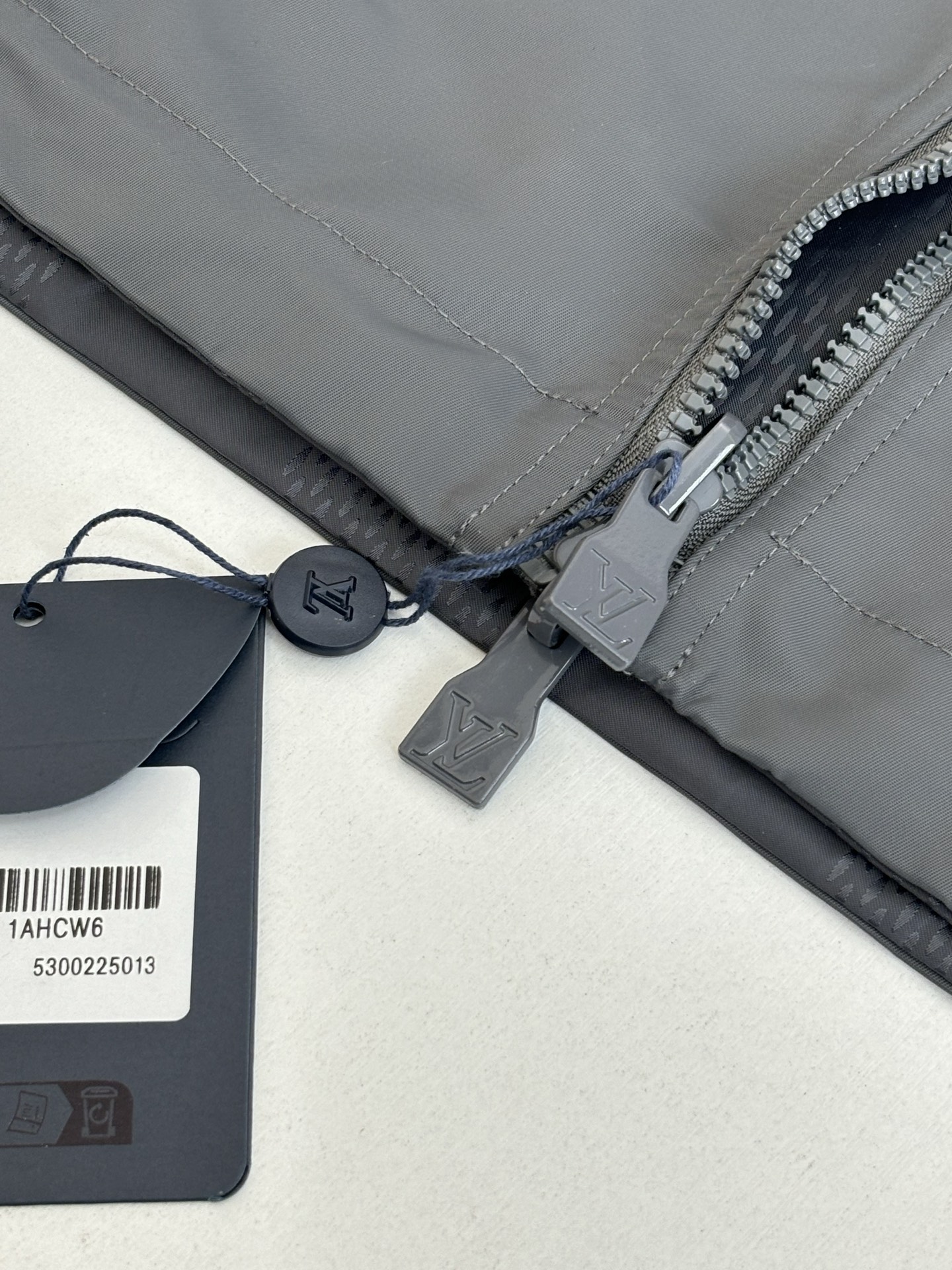 Louis Vuitton Unisex Jacket Size S-XL