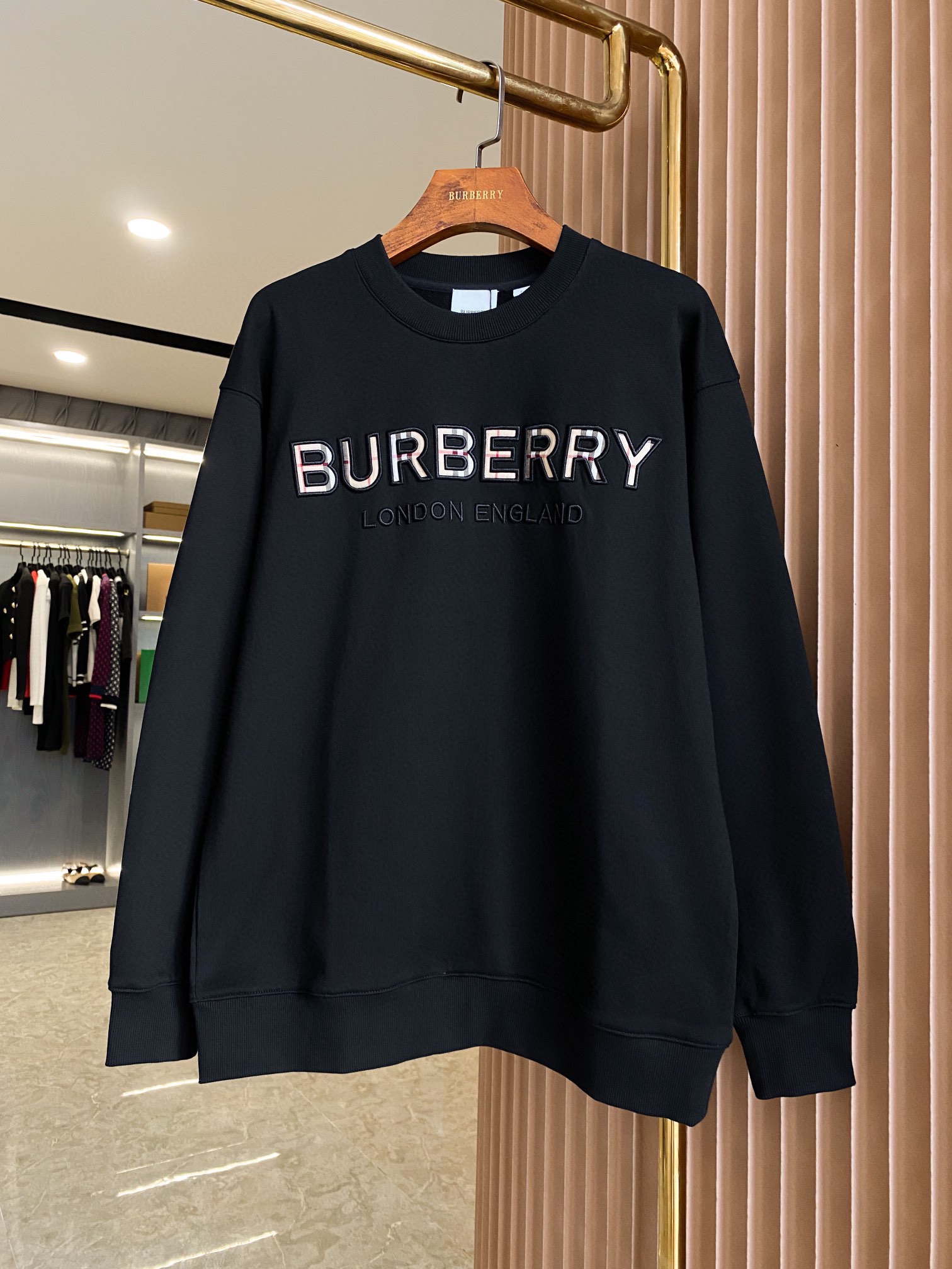 Burberry Unisex Sweatshirt Size S-XXL