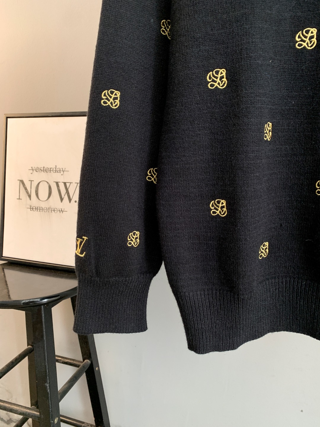 Louis Vuitton Unisex Sweatshirt Size S-XXL