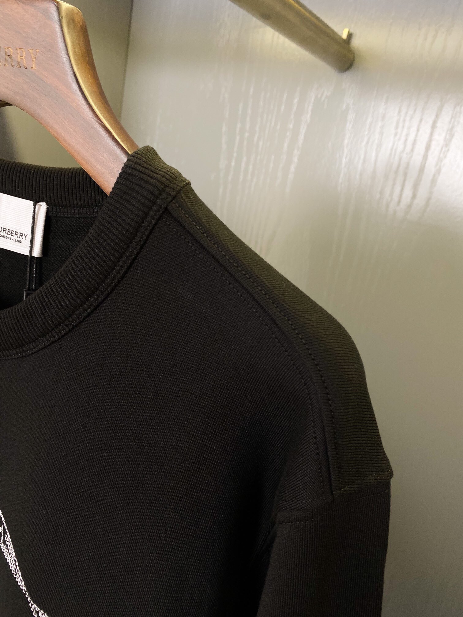 Burberry Unisex Sweatshirt Size S-XXL