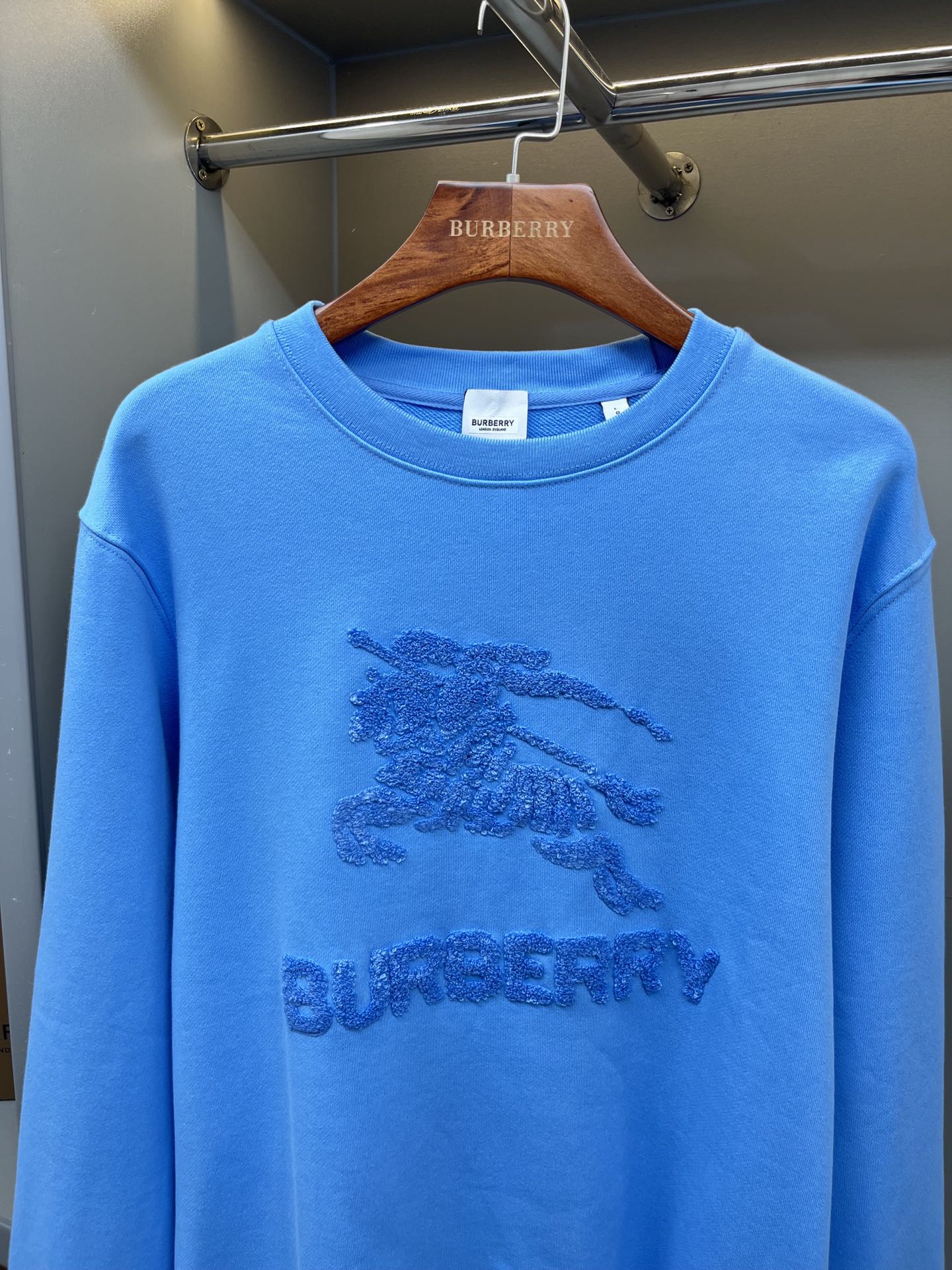 Burberry Unisex Sweatshirt Size S-XXL