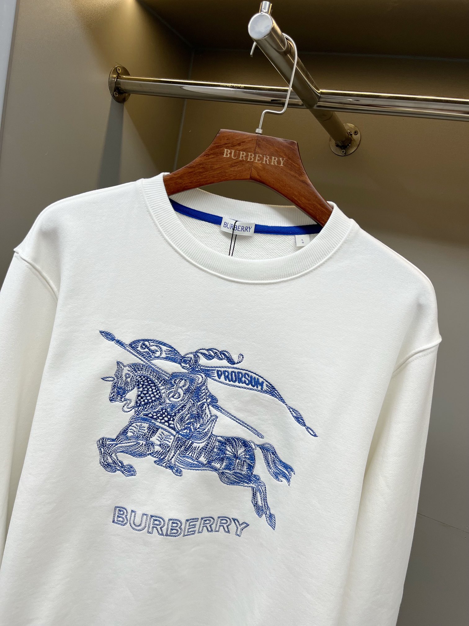 Burberry Unisex Sweatshirt Size S-XXL