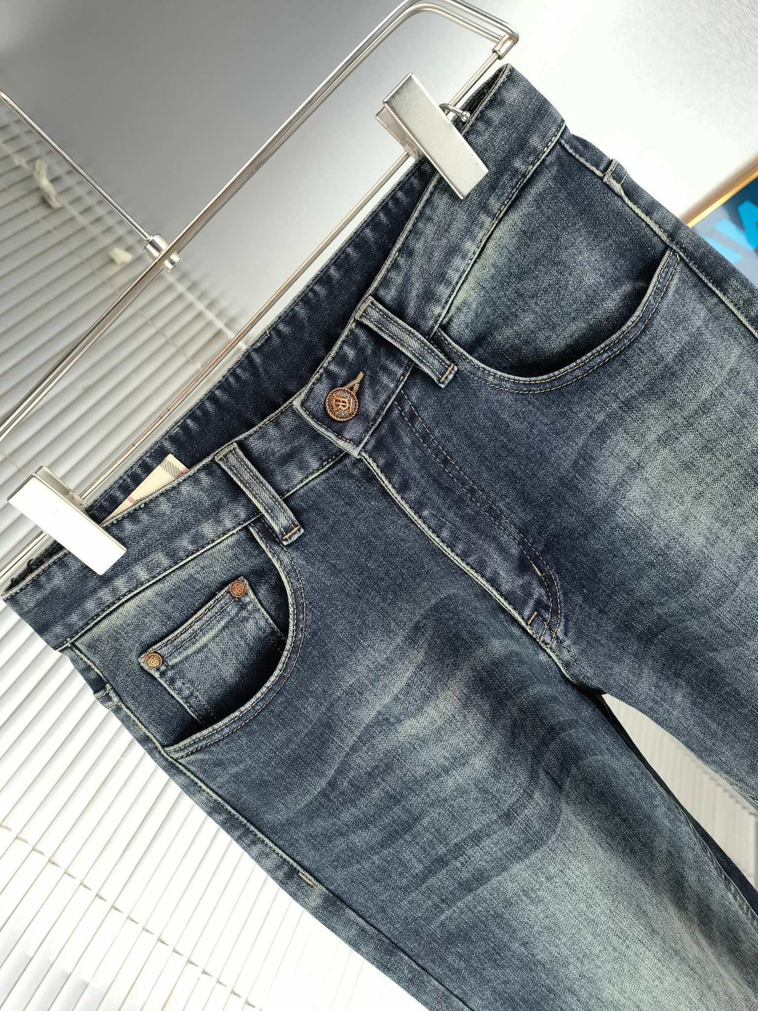 Burberry Jeans Men Size 29-42