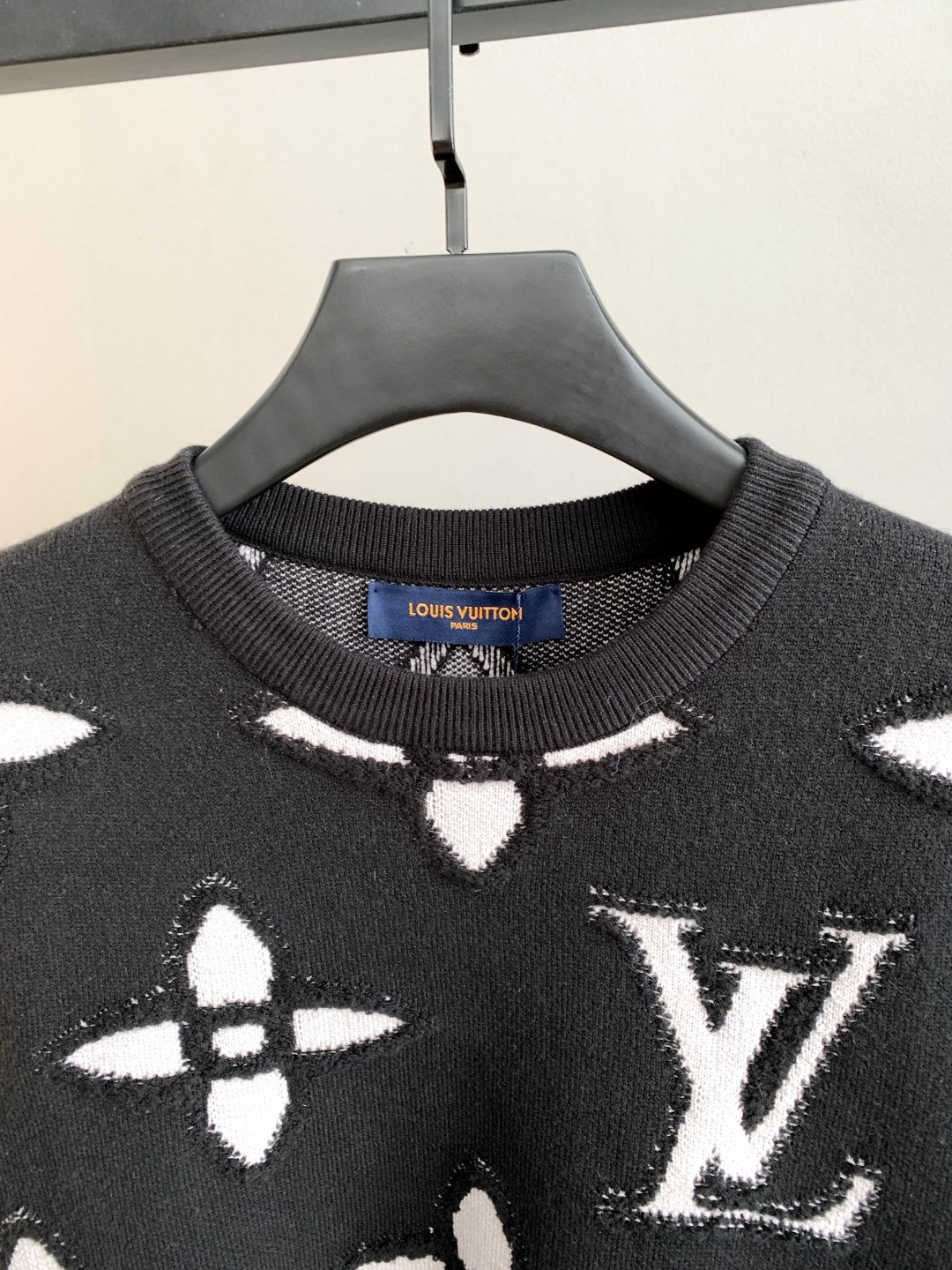 Louis Vuitton Unisex Sweatshirt Size S-XXL