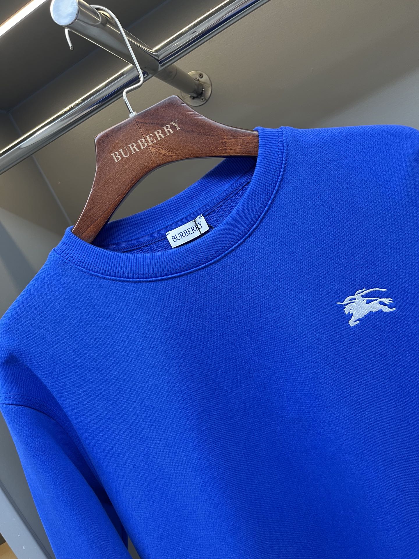 Burberry Unisex Sweatshirt Size S-XXL