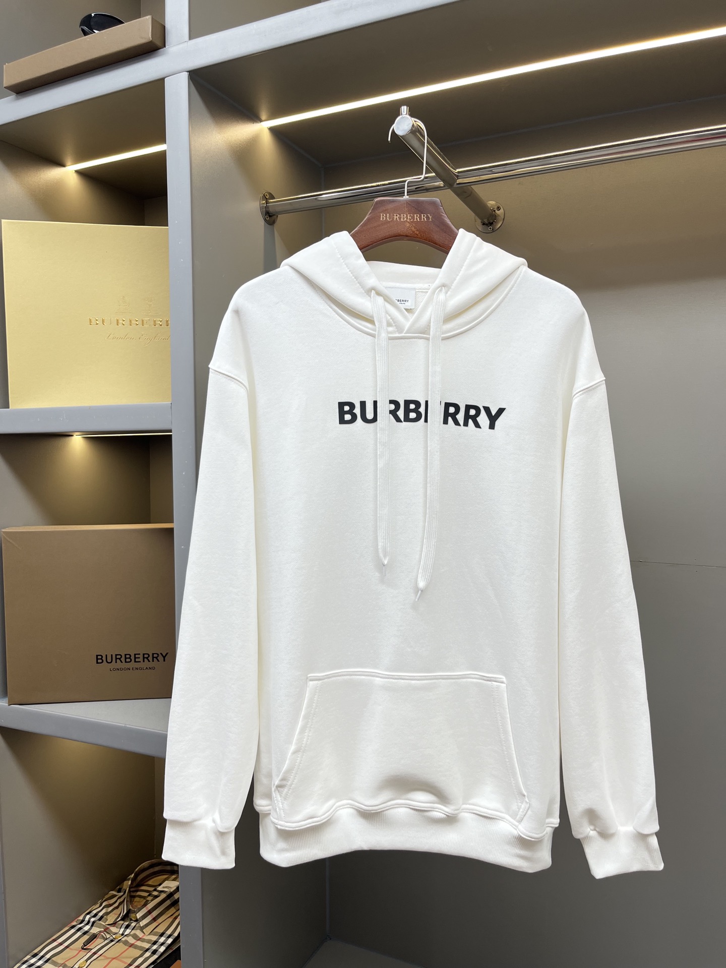 Burberry Unisex Sweatshirt Size S-XXL