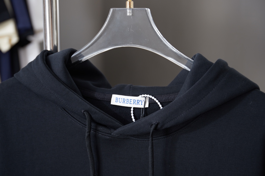 Burberry Unisex Sweatshirt Size S-XL