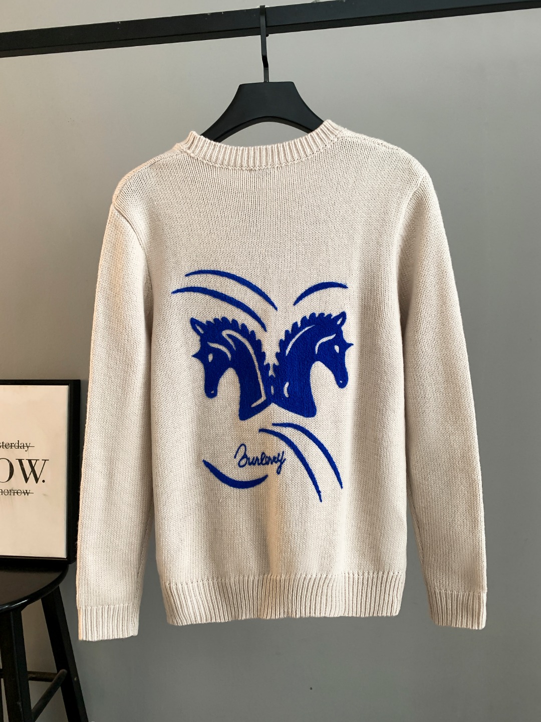 Burberry Unisex Sweatshirt Size S-XXL