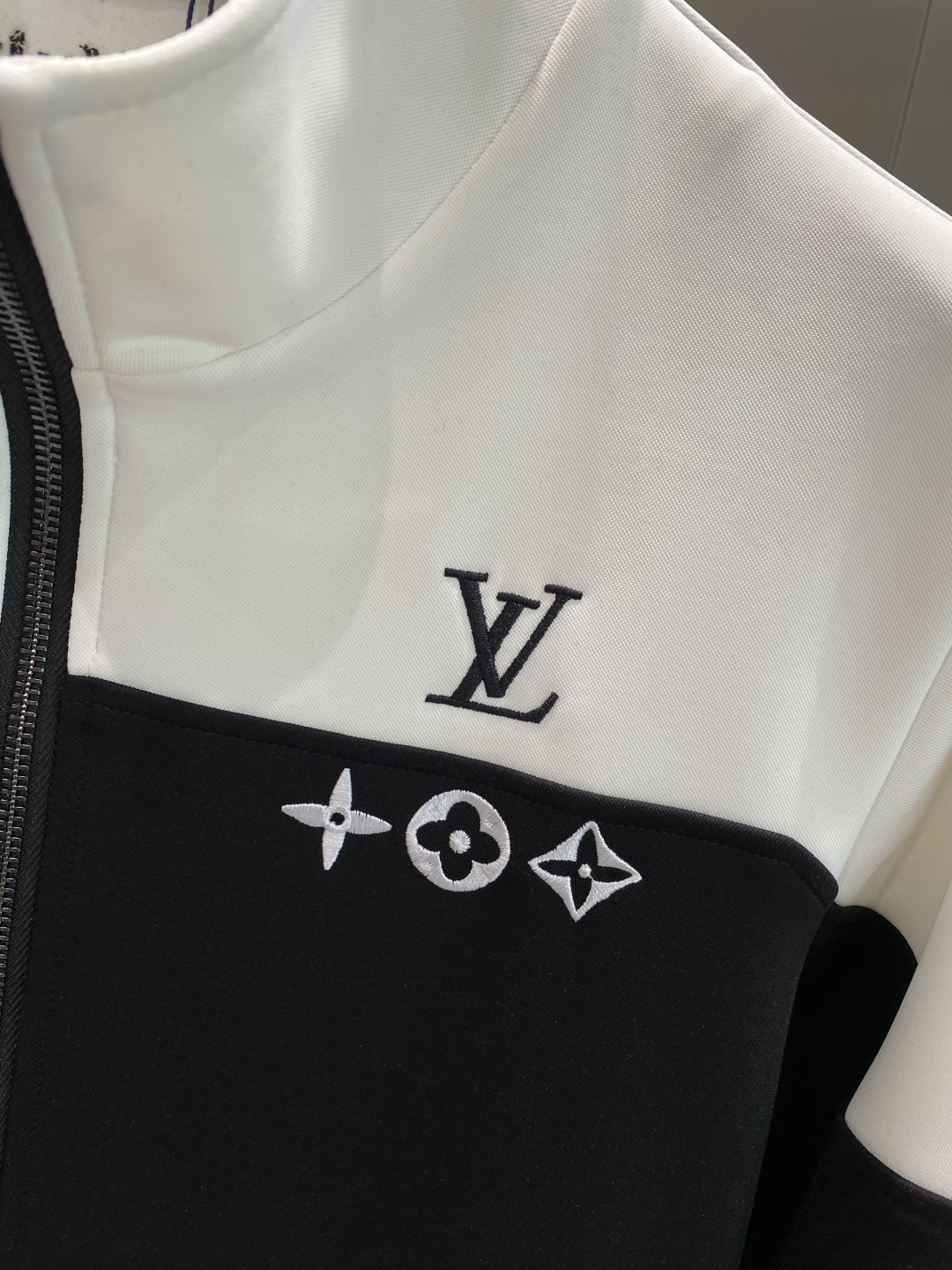 Louis Vuitton 25ss Jogging Suits Size M-2XL