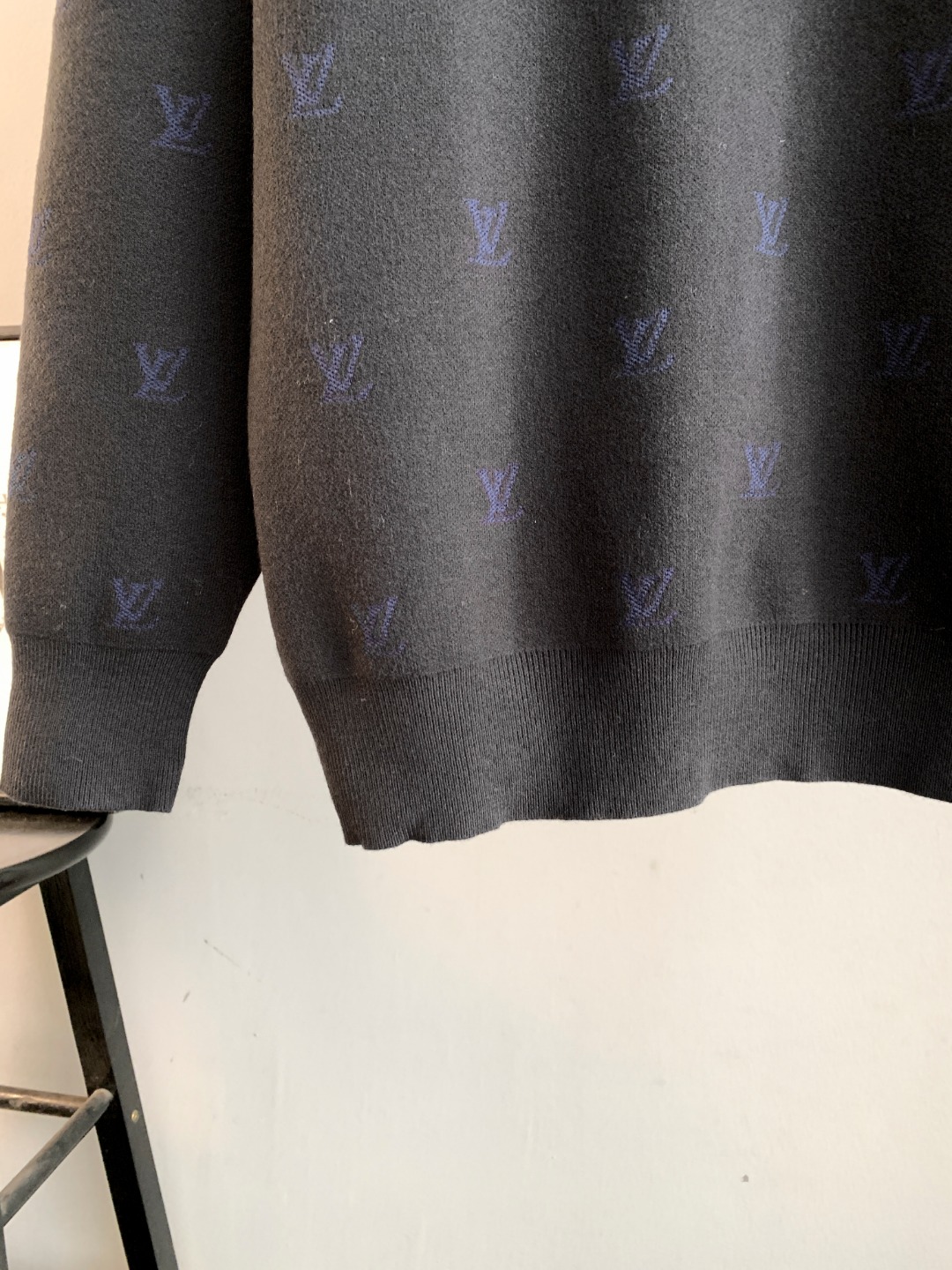 Louis Vuitton Unisex Sweatshirt Size S-XXL