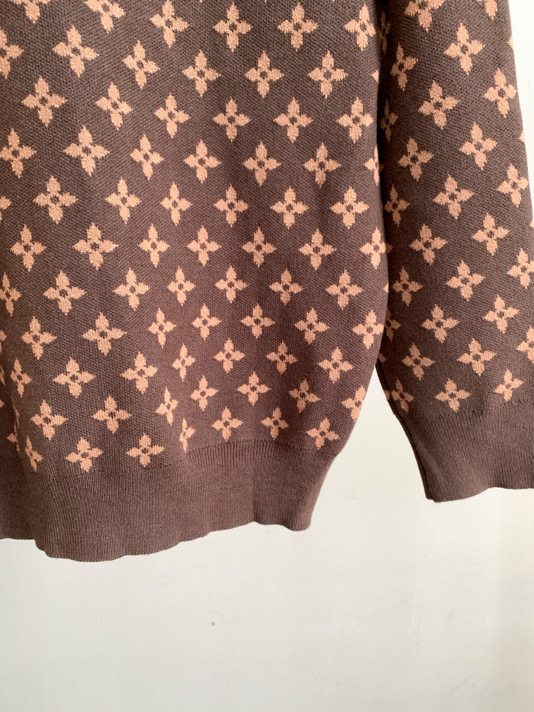 Louis Vuitton Unisex Sweatshirt Size S-XXL