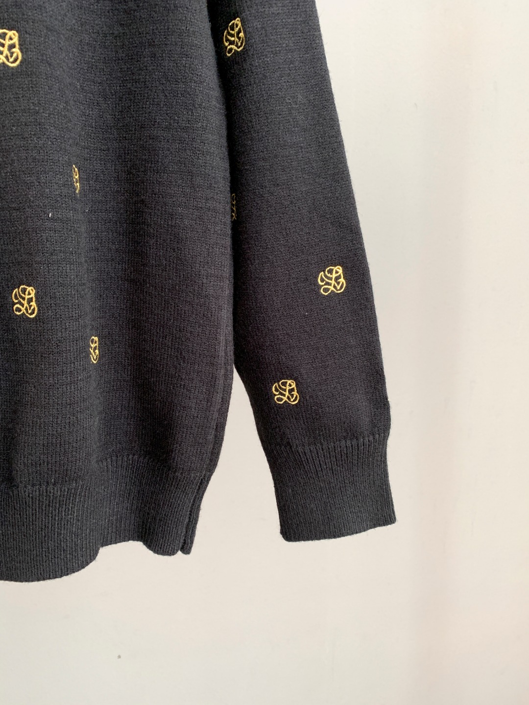 Louis Vuitton Unisex Sweatshirt Size S-XXL