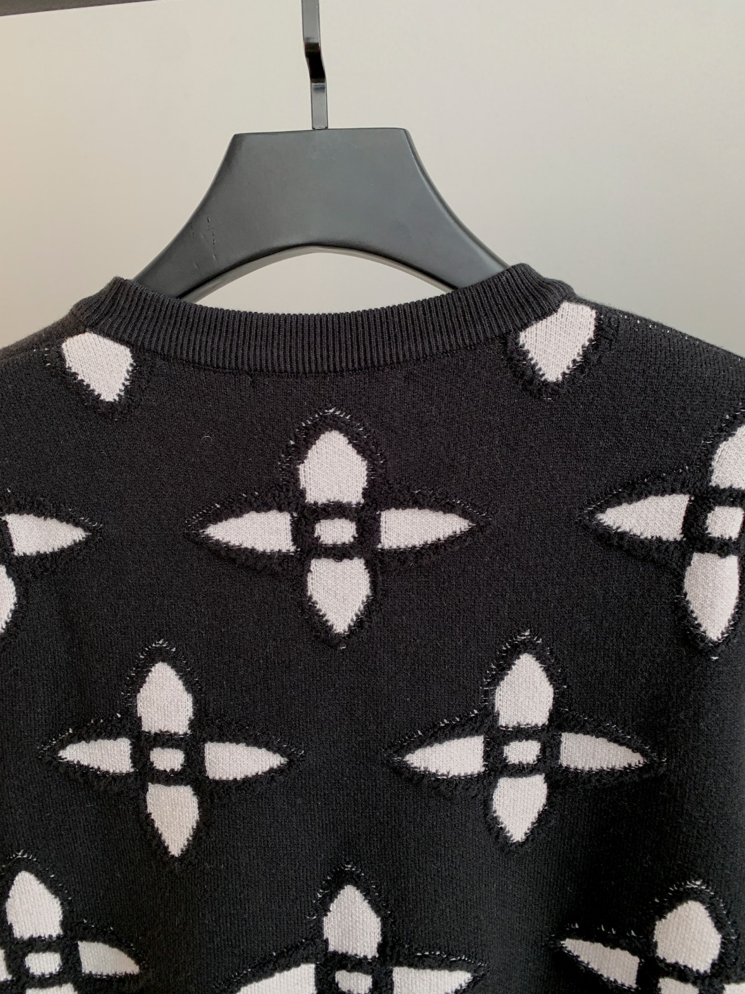 Louis Vuitton Unisex Sweatshirt Size S-XXL