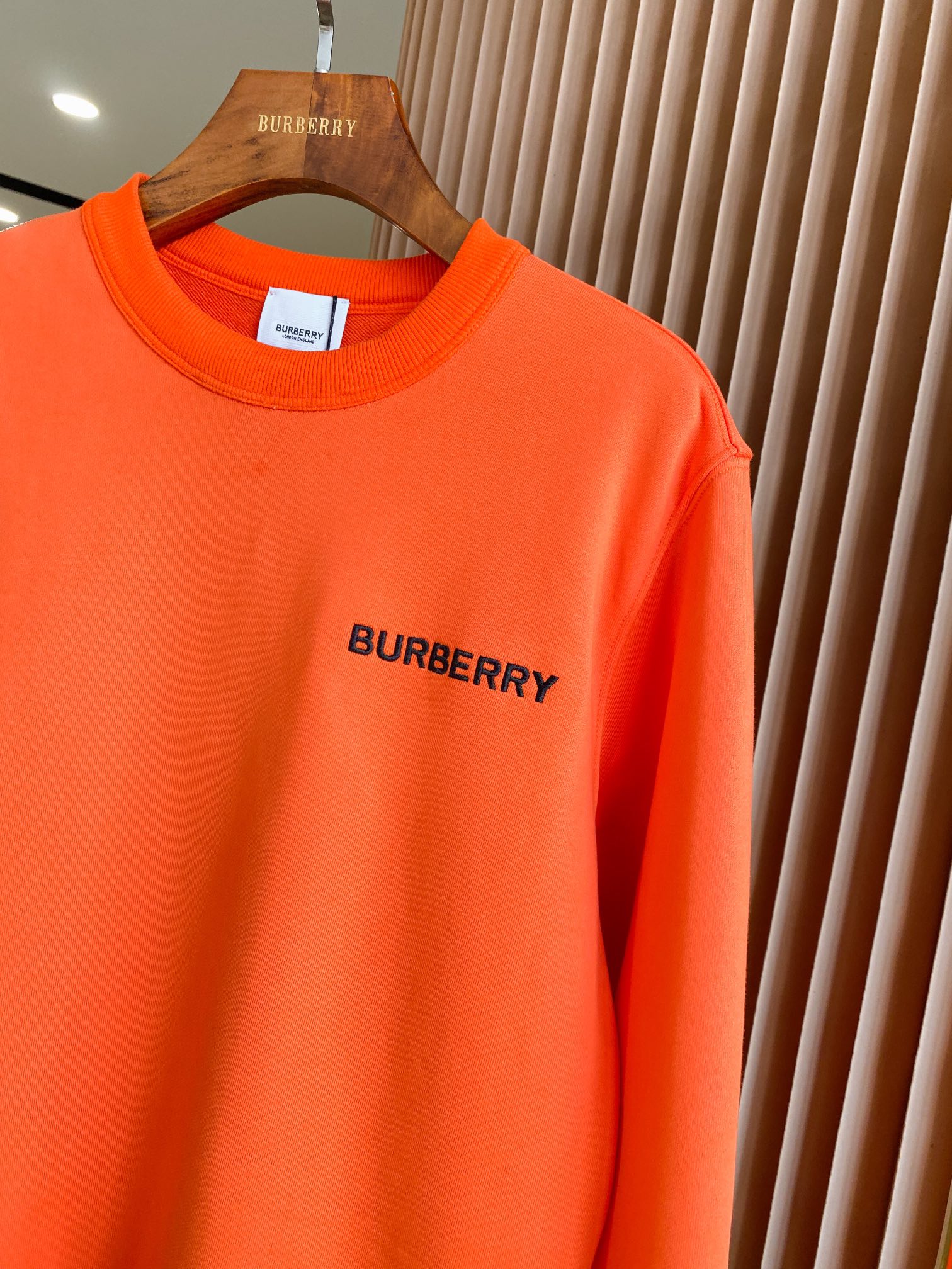Burberry Unisex Sweatshirt Size S-XXL