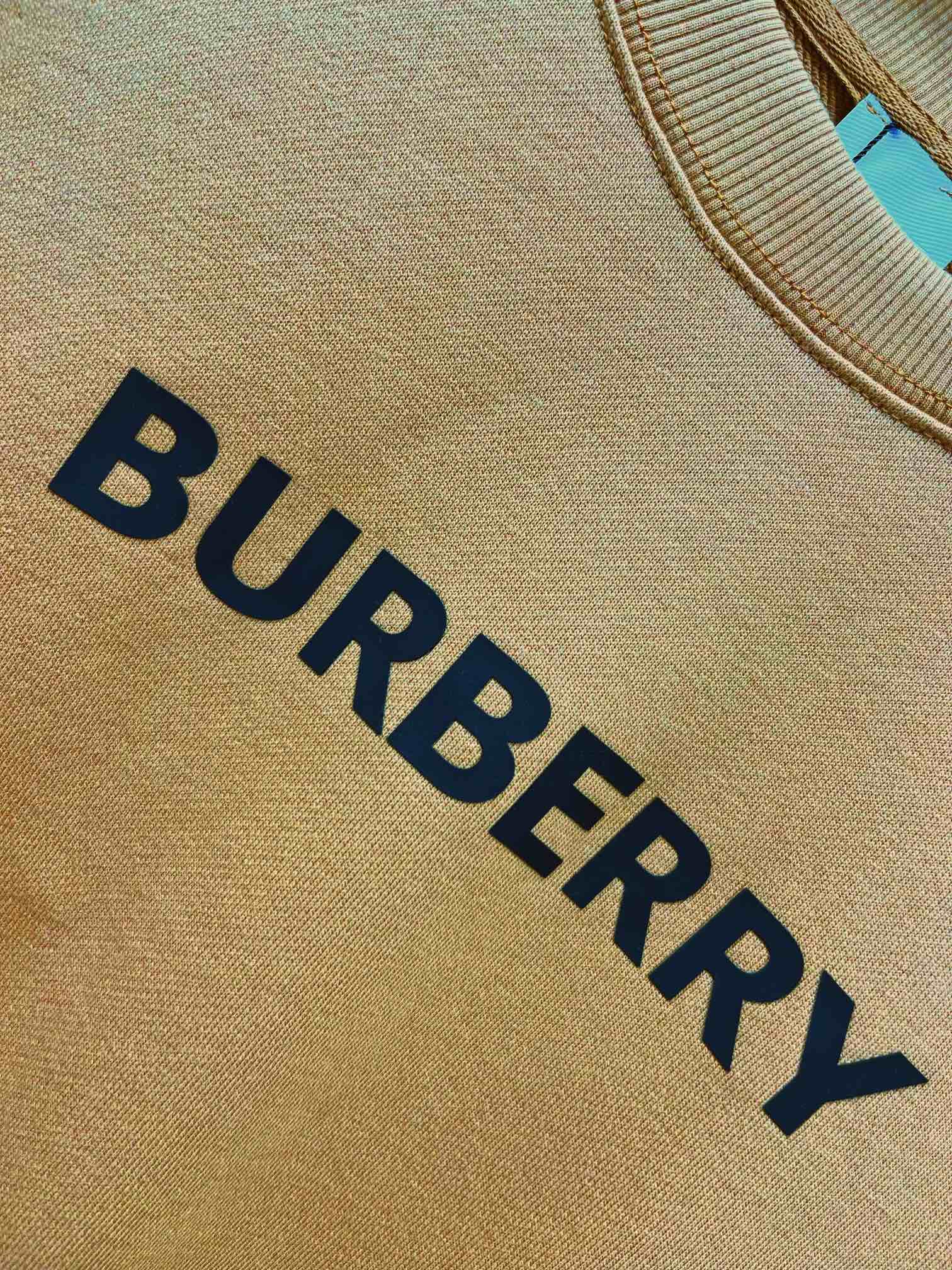 Burberry Unisex Sweatshirt Size S-XXL