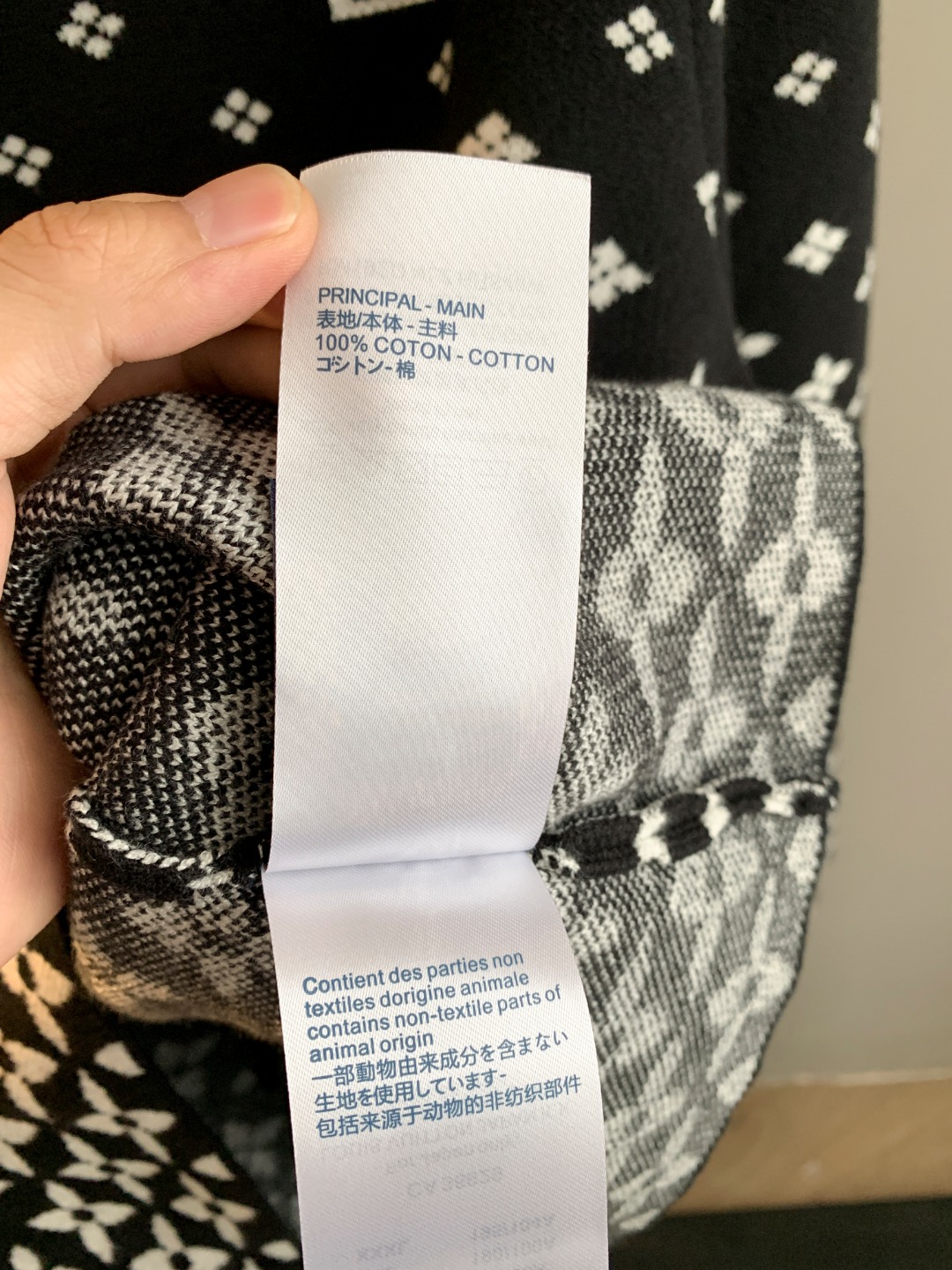 Louis Vuitton Unisex Sweatshirt Size S-XXL