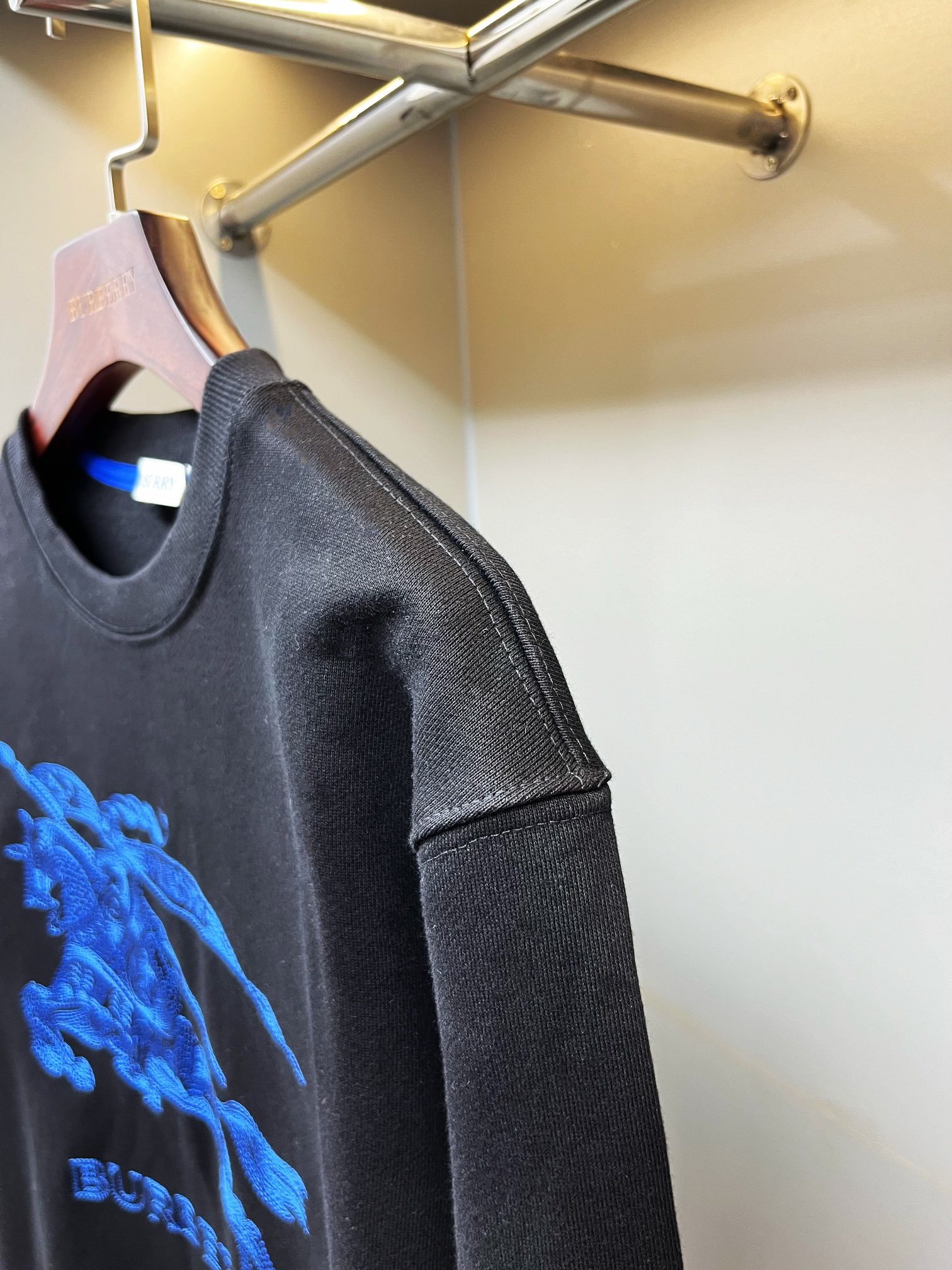 Burberry Unisex Sweatshirt Size S-XXL